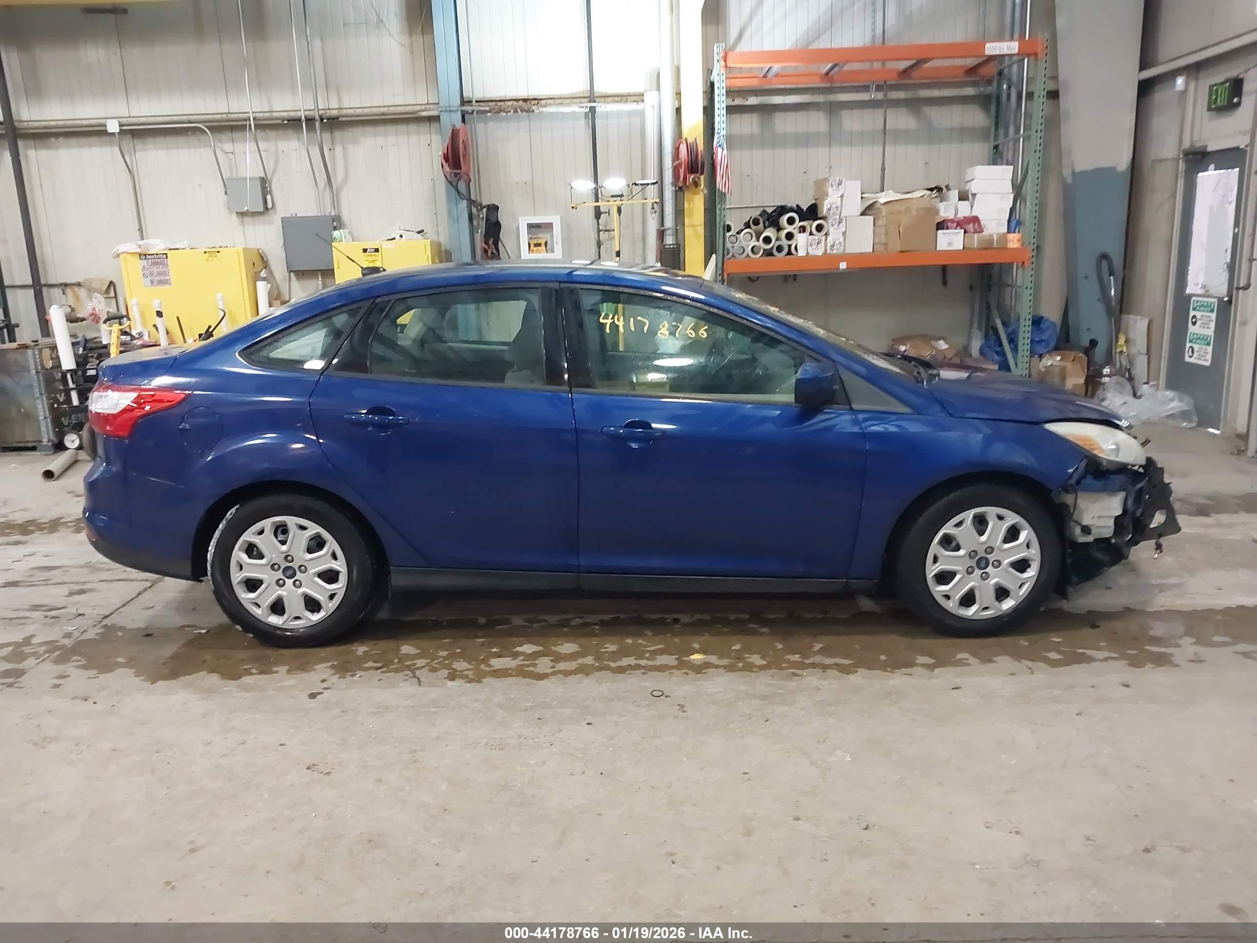 2012 Ford Focus Se Blue vin: 1FAHP3F27CL456157