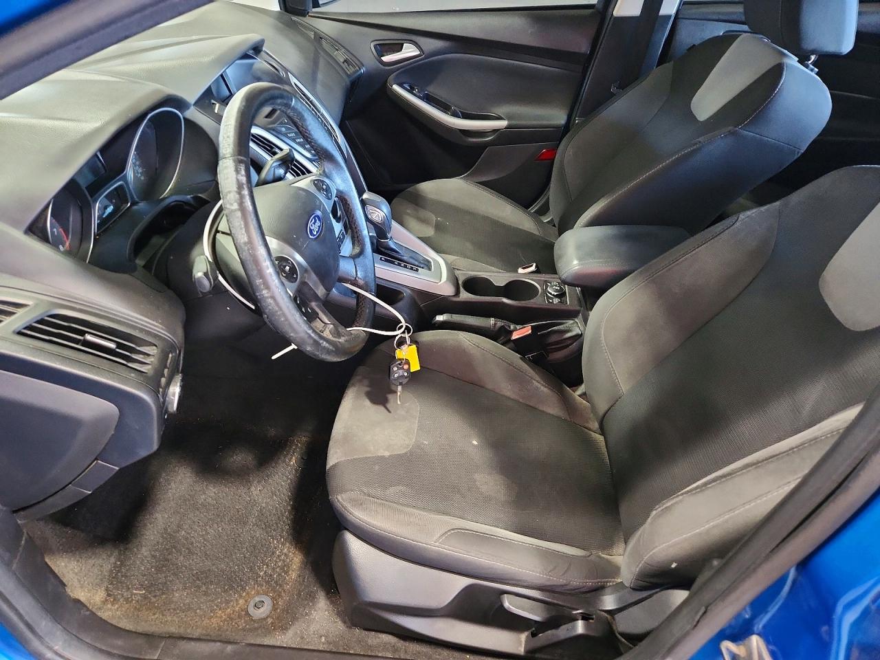 2012 Ford Focus Se Blue vin: 1FAHP3F27CL460399