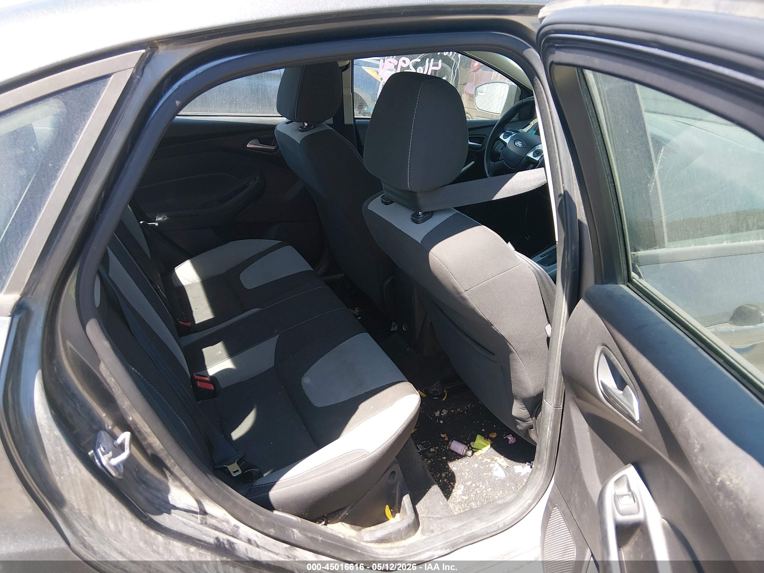 2012 Ford Focus Se Gray vin: 1FAHP3F27CL462931