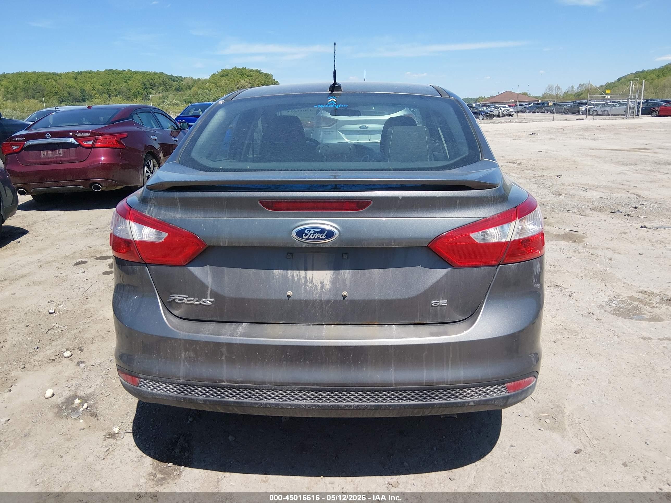 2012 Ford Focus Se Gray vin: 1FAHP3F27CL462931