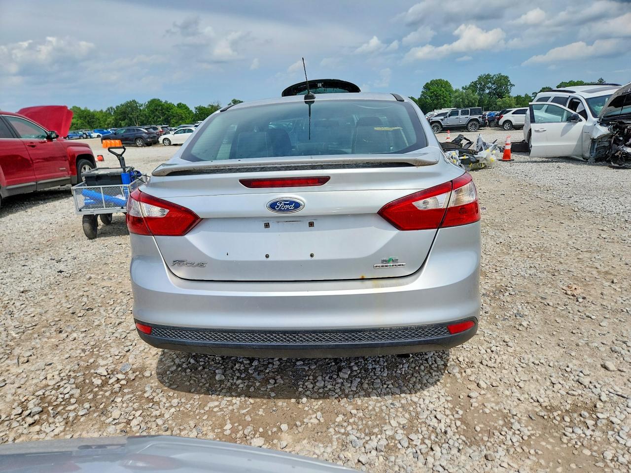 2012 Ford Focus Se Silver vin: 1FAHP3F27CL475081