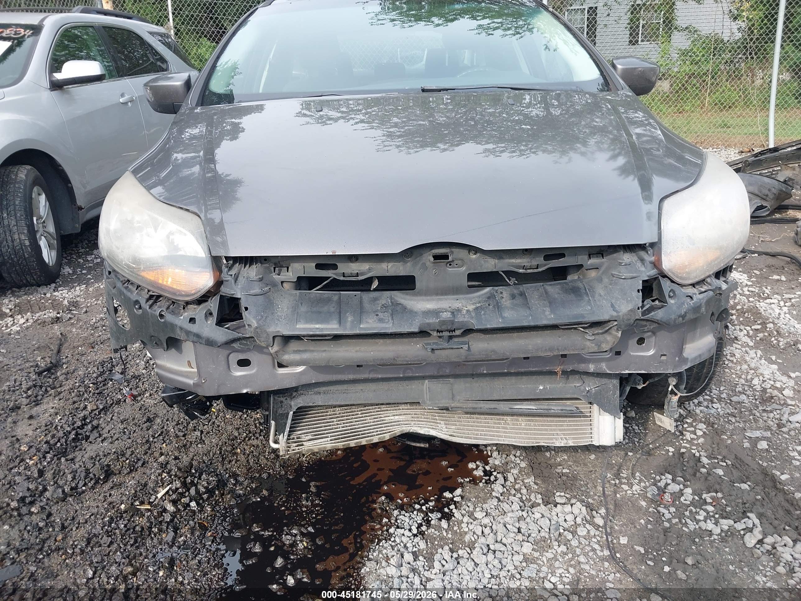 2012 Ford Focus Se Gray vin: 1FAHP3F28CL201534