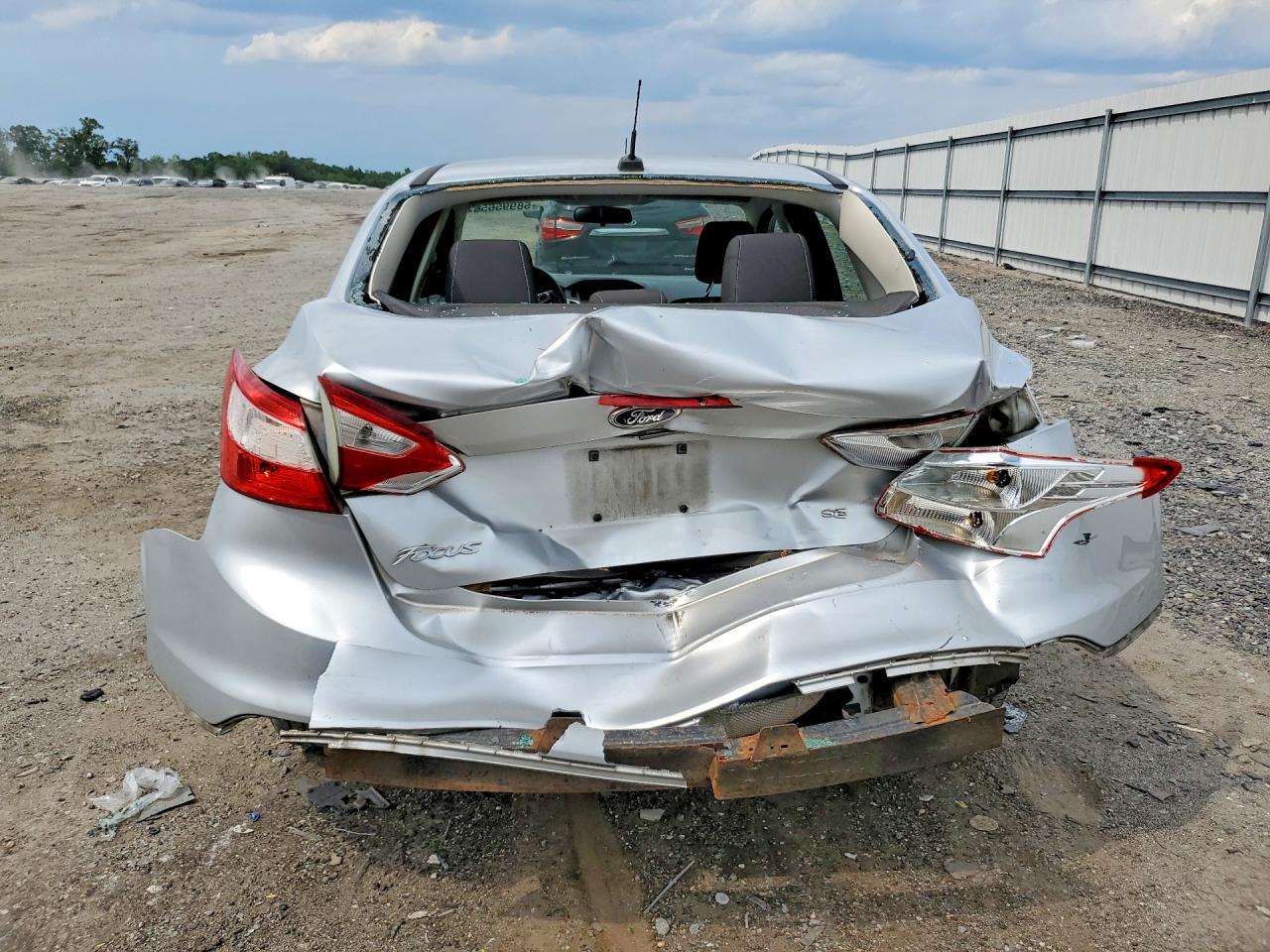 2012 Ford Focus Se Silver vin: 1FAHP3F28CL217331