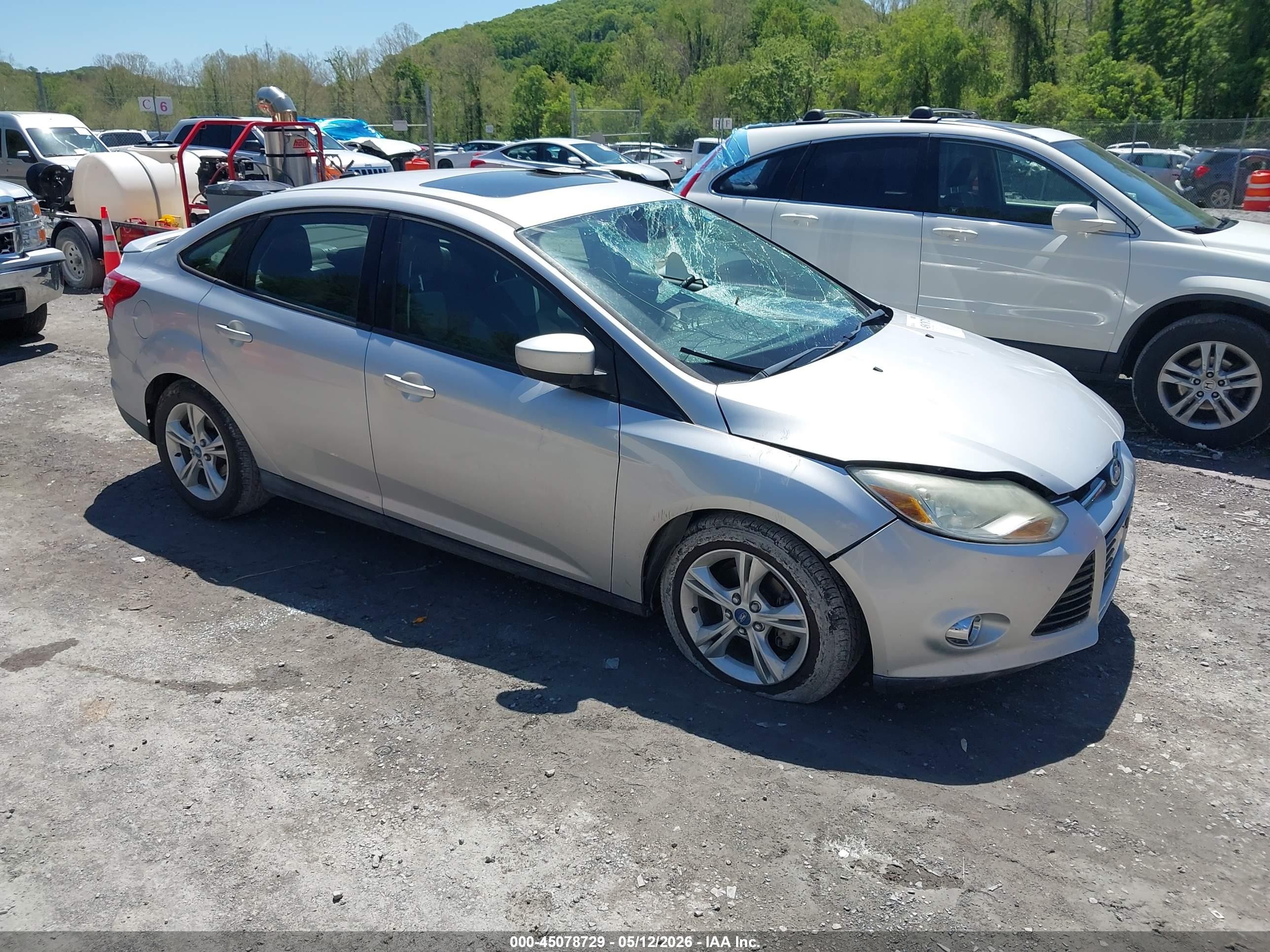 2012 Ford Focus Se Silver vin: 1FAHP3F28CL229642