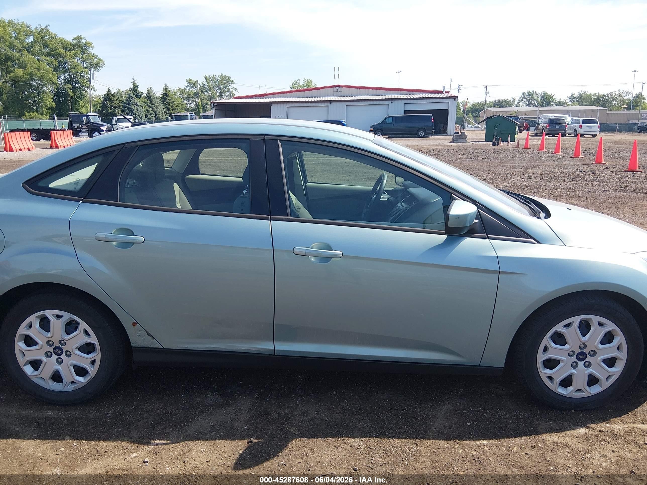 2012 Ford Focus Se Blue vin: 1FAHP3F28CL277691