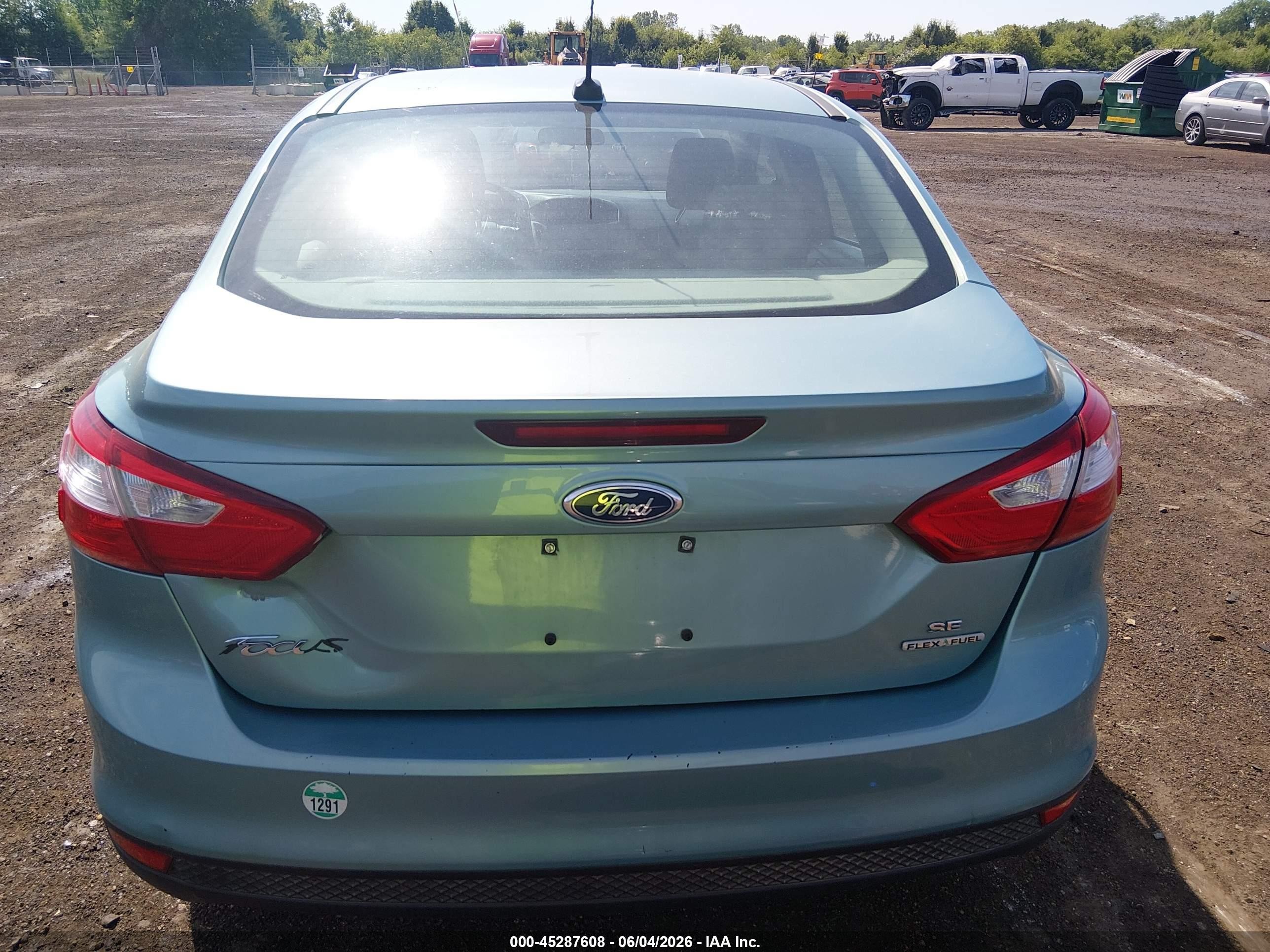 2012 Ford Focus Se Blue vin: 1FAHP3F28CL277691