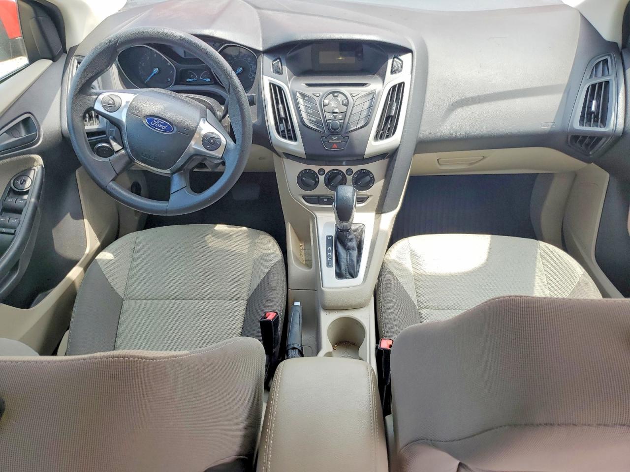 2012 Ford Focus Se Red vin: 1FAHP3F28CL278775
