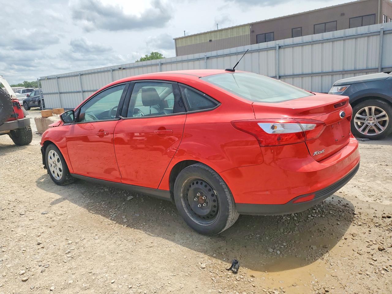 2012 Ford Focus Se Red vin: 1FAHP3F28CL278775