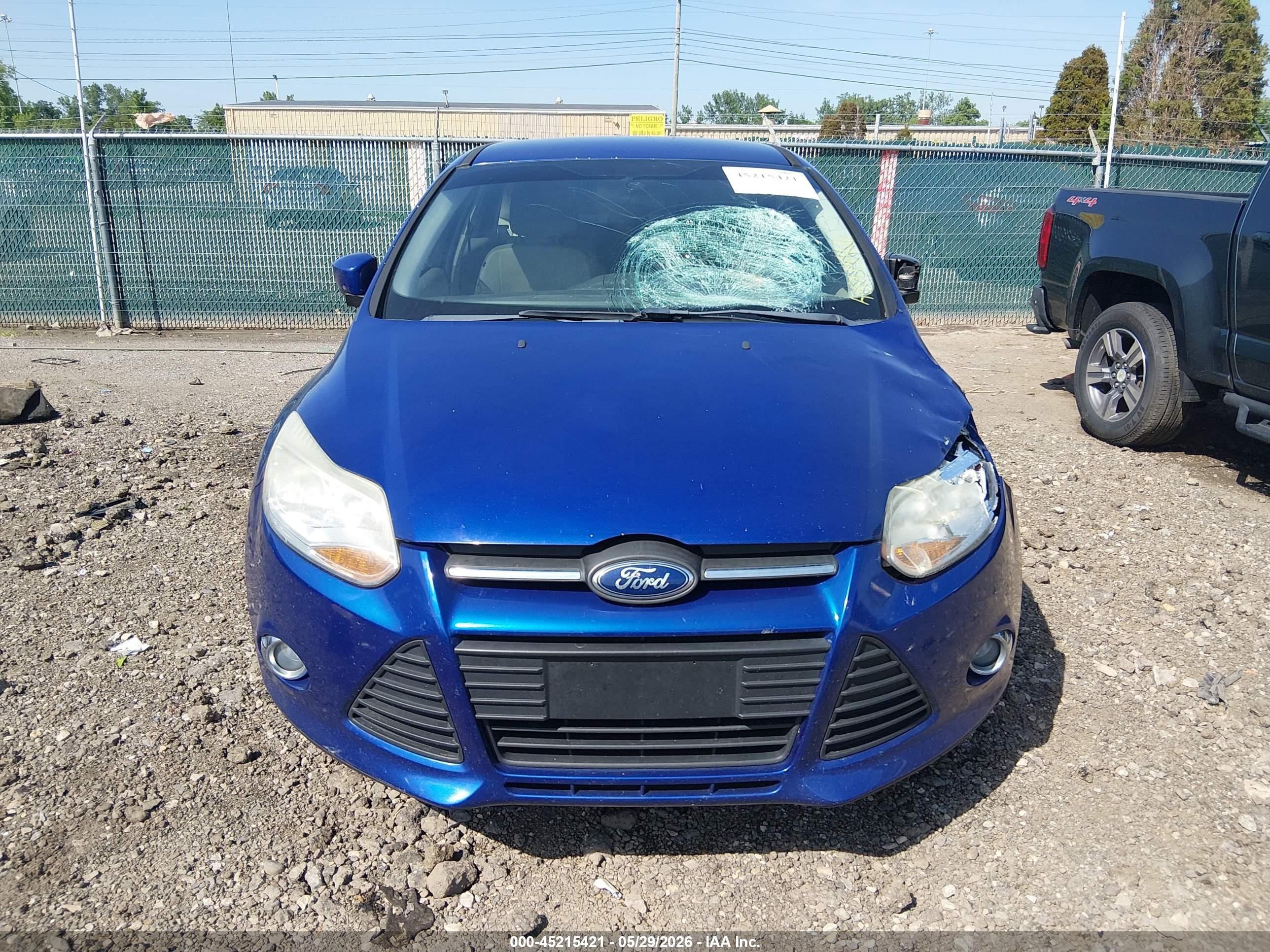 2012 Ford Focus Se Blue vin: 1FAHP3F28CL346847