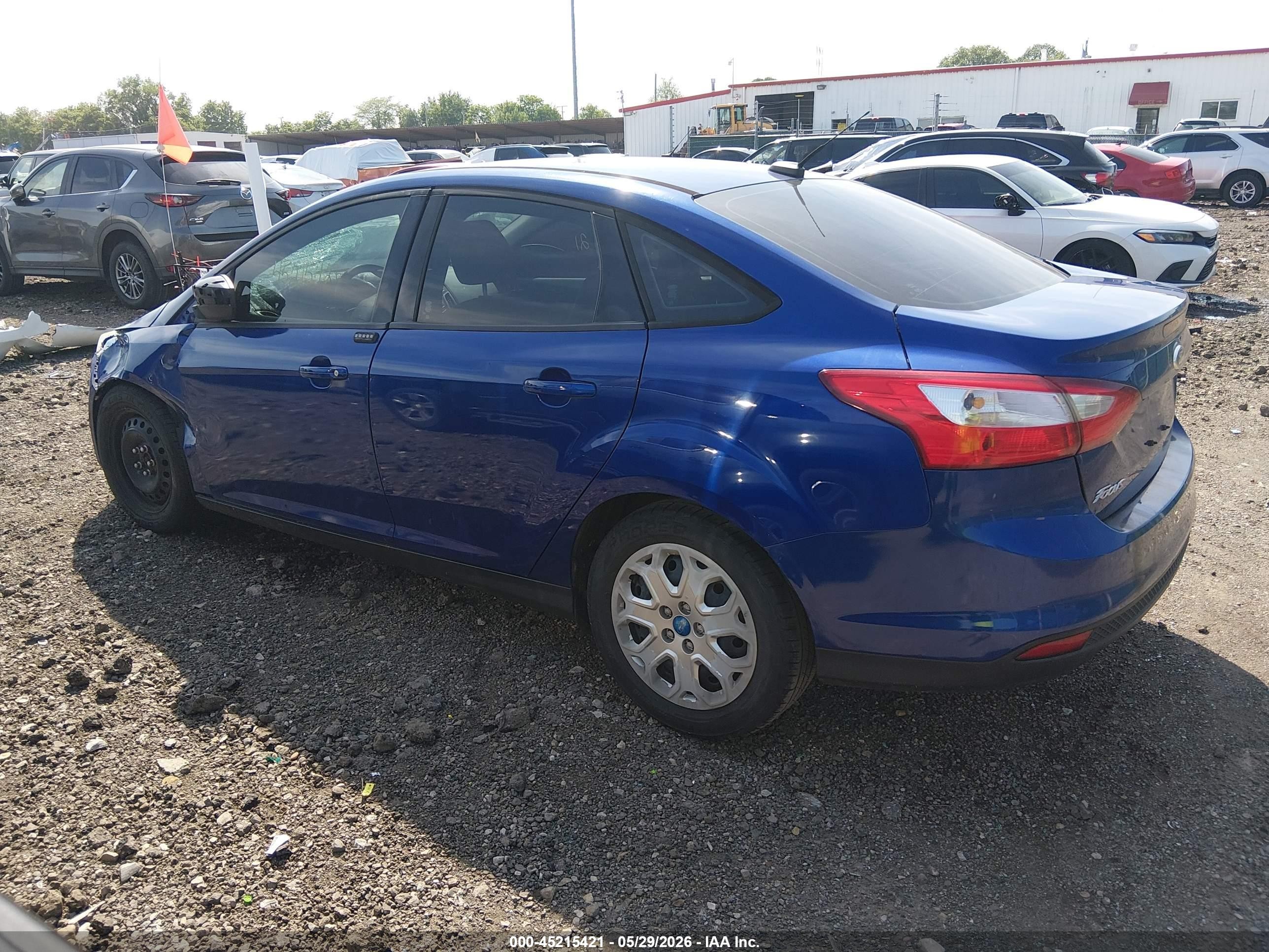 2012 Ford Focus Se Blue vin: 1FAHP3F28CL346847