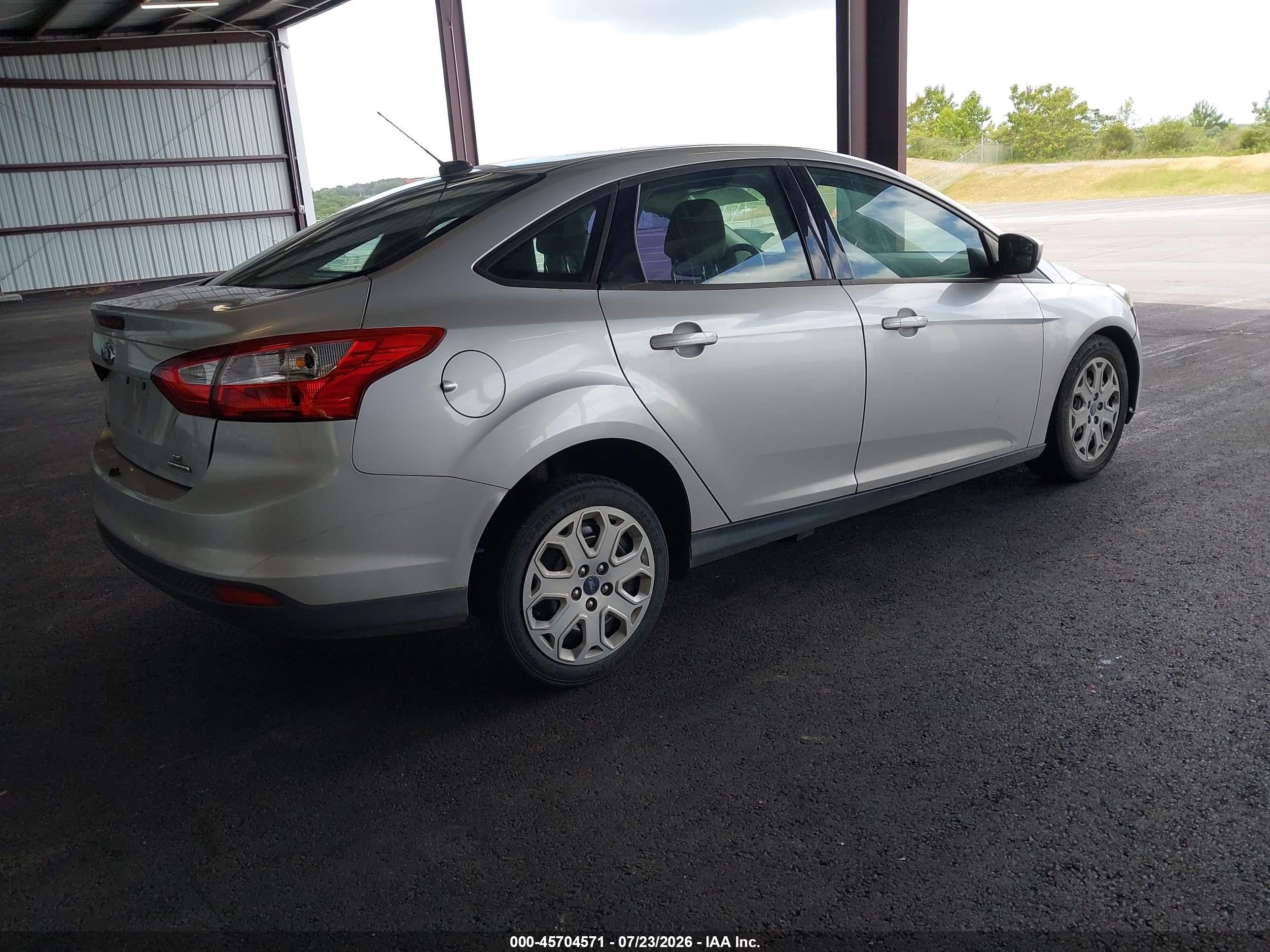 2012 Ford Focus Se Gray vin: 1FAHP3F28CL380867