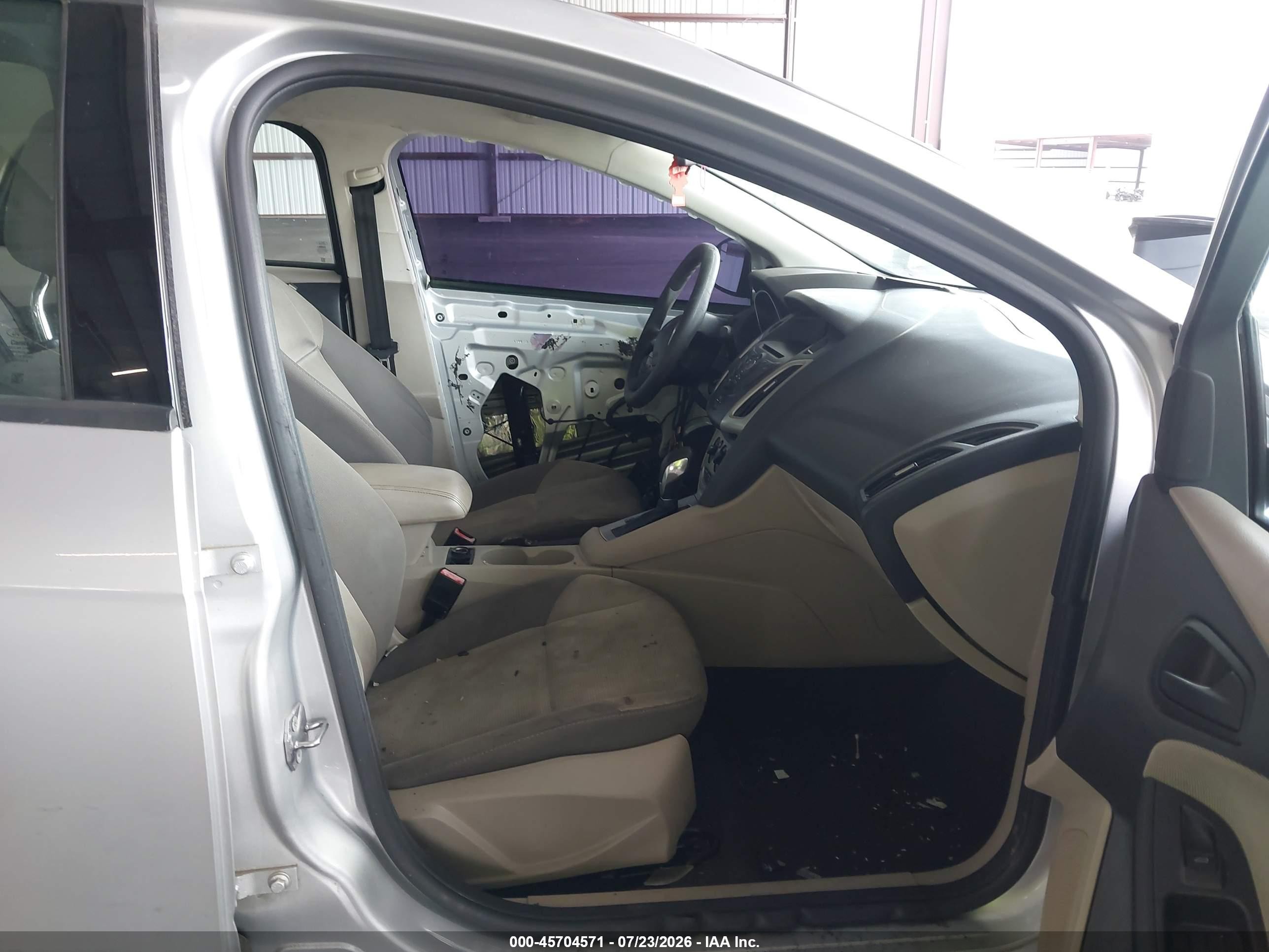 2012 Ford Focus Se Gray vin: 1FAHP3F28CL380867