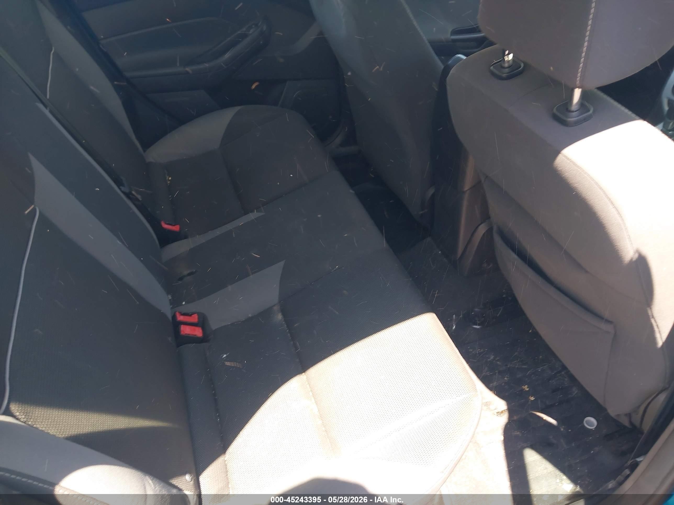2012 Ford Focus Se Blue vin: 1FAHP3F28CL405699