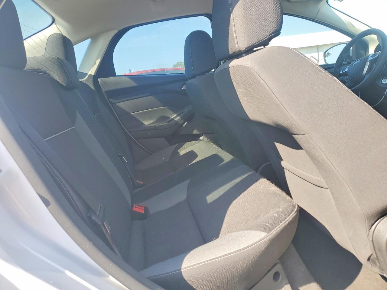 2012 Ford Focus Se White vin: 1FAHP3F28CL422521