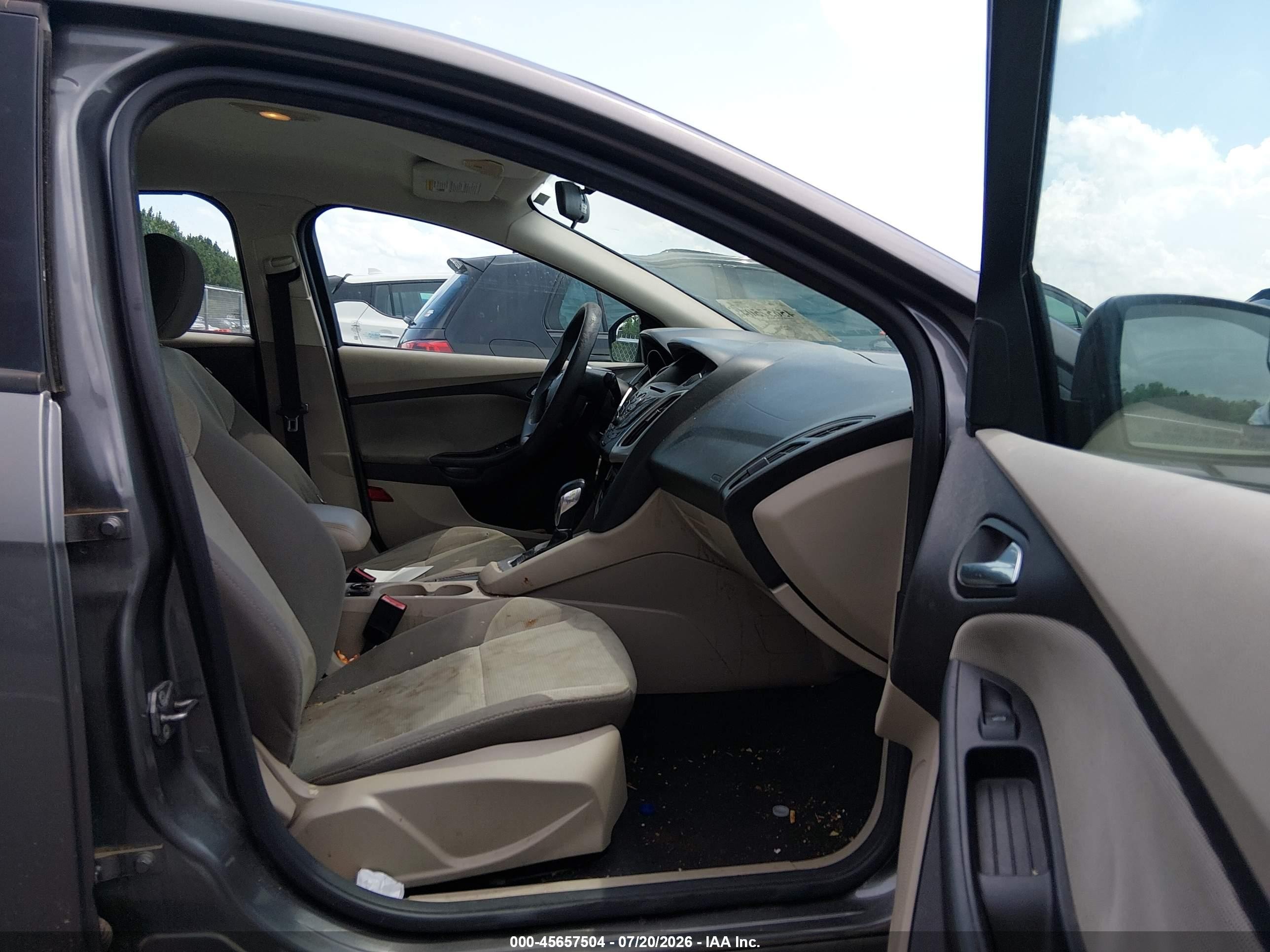 2012 Ford Focus Se Gray vin: 1FAHP3F28CL426424