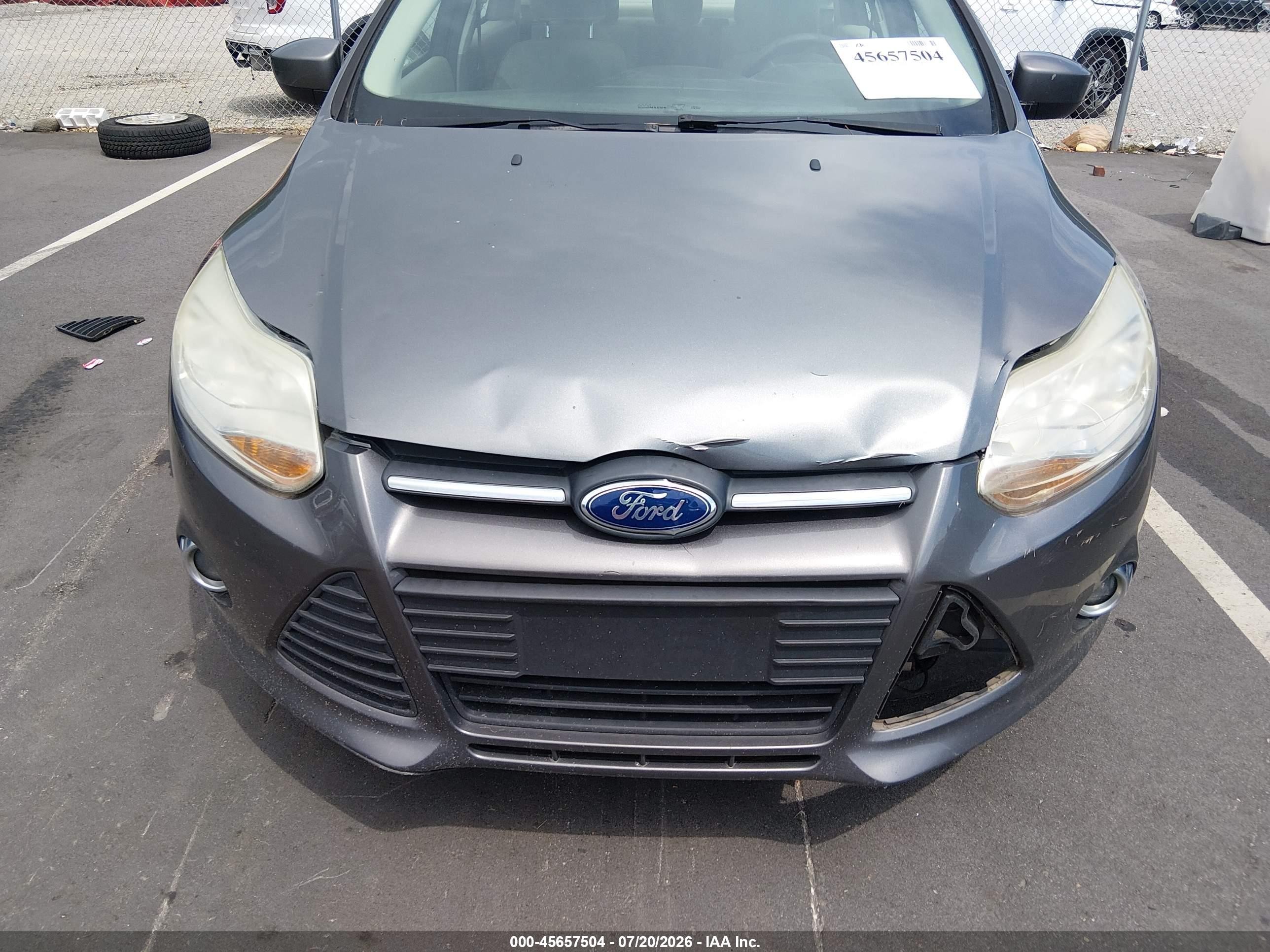 2012 Ford Focus Se Gray vin: 1FAHP3F28CL426424