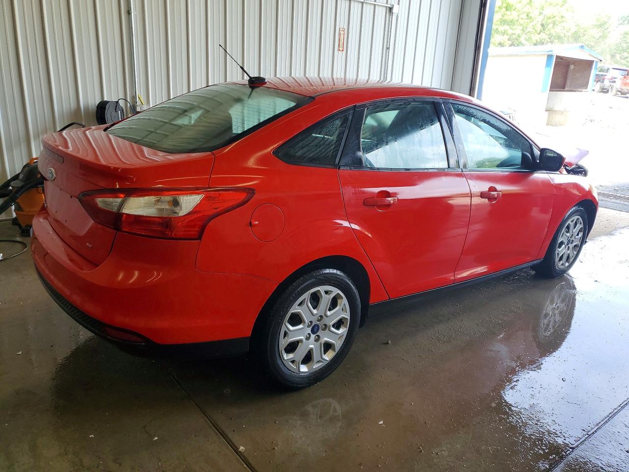 2012 Ford Focus Se Red vin: 1FAHP3F28CL432563