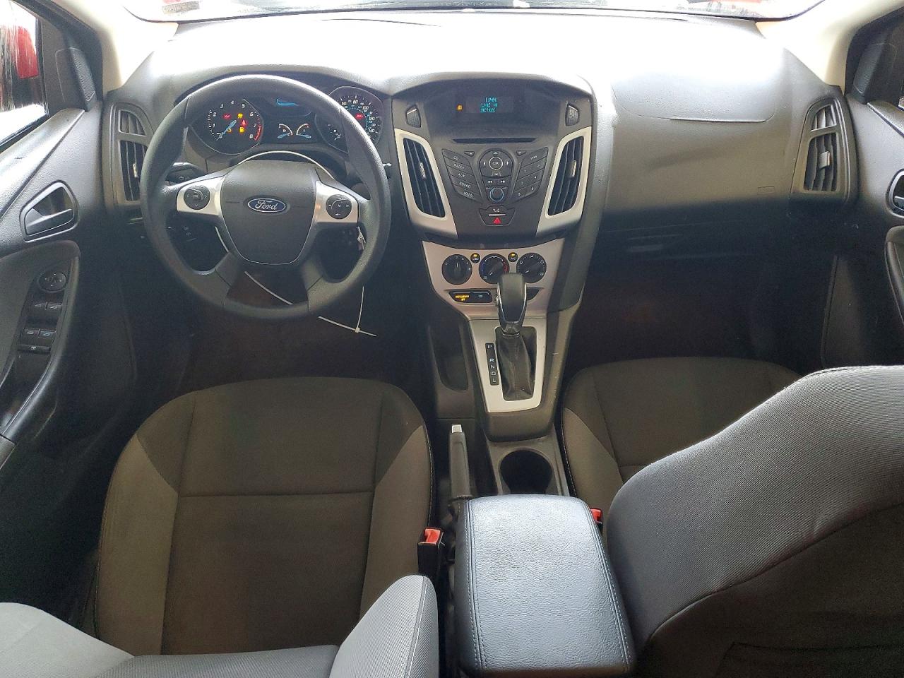 2012 Ford Focus Se Red vin: 1FAHP3F28CL432563