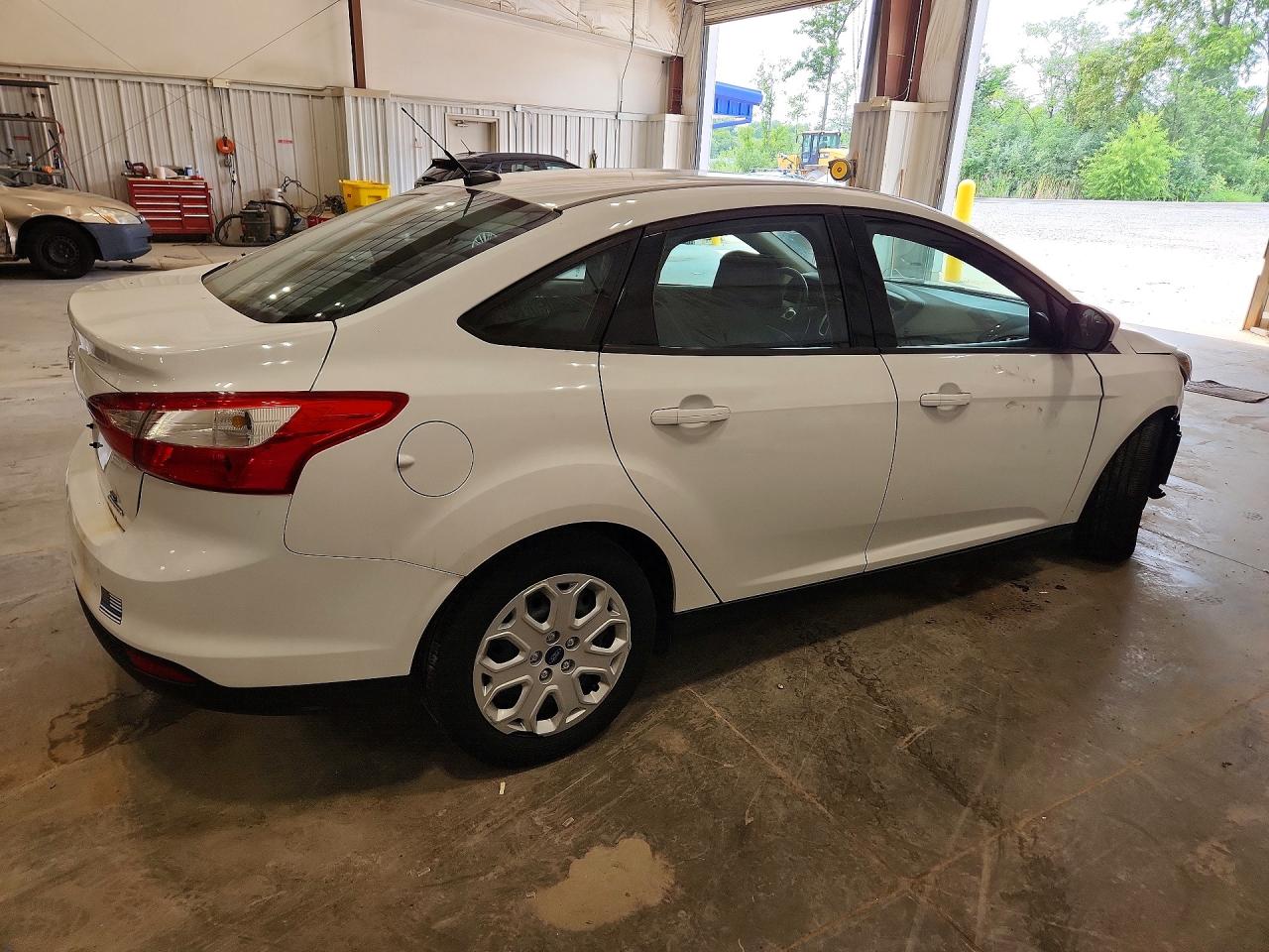 2012 Ford Focus Se White vin: 1FAHP3F28CL454823