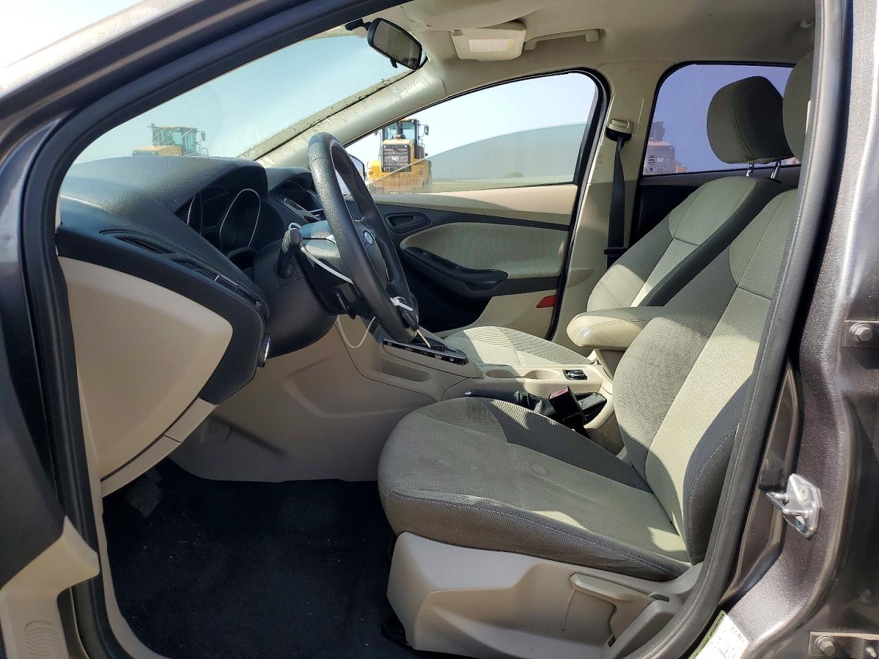 2012 Ford Foc Gray vin: 1FAHP3F28CL478278