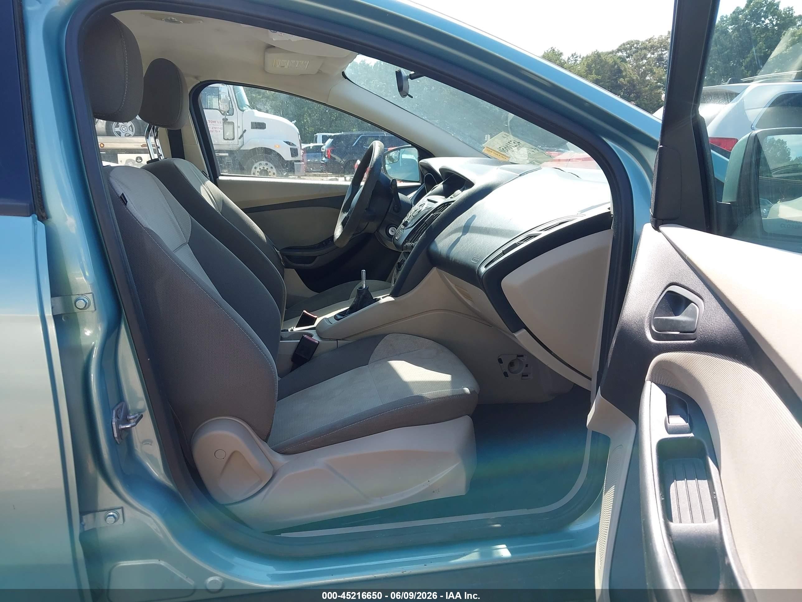 2012 Ford Focus Se Light Blue vin: 1FAHP3F29CL116914