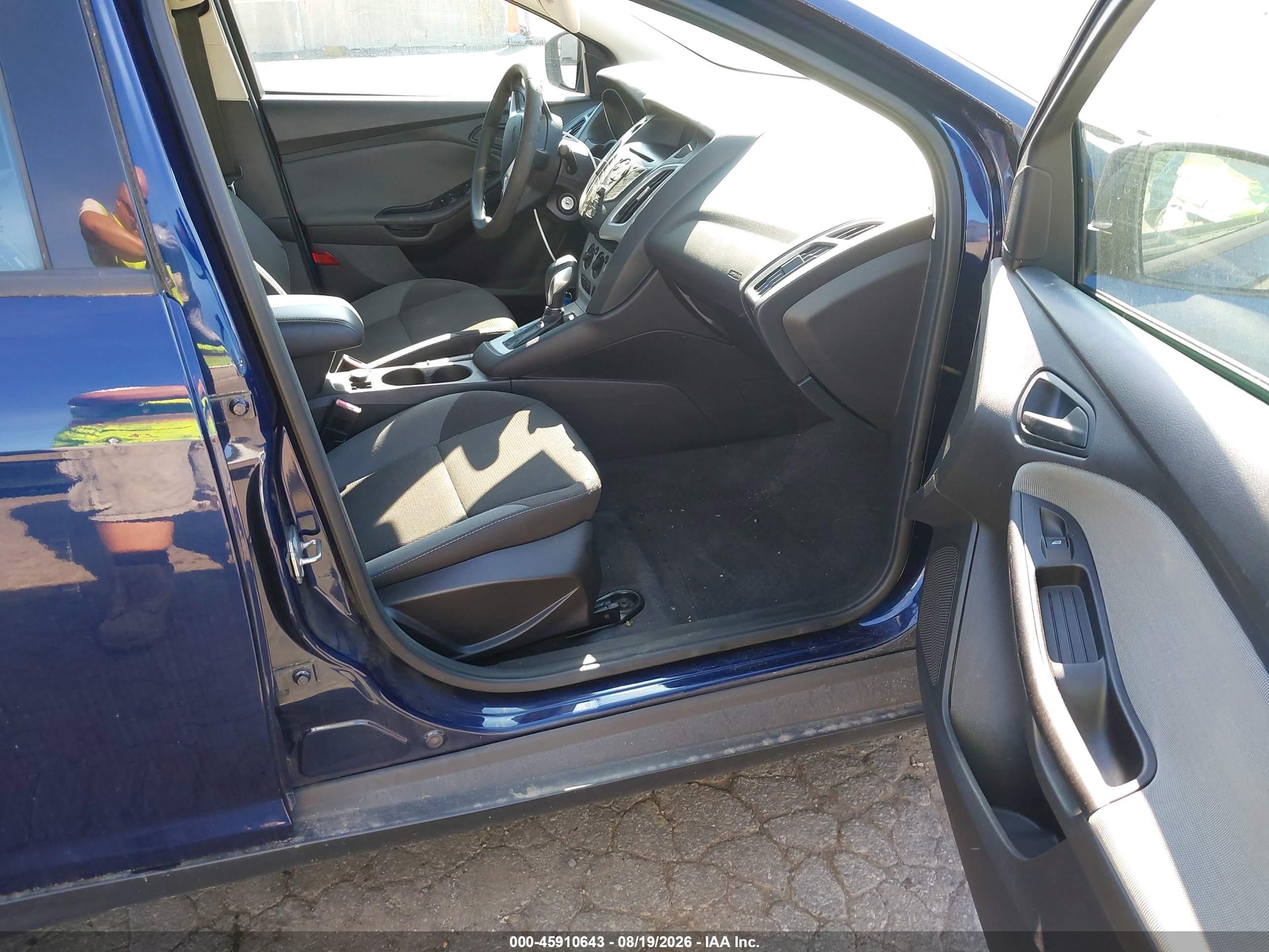 2012 Ford Focus Se Blue vin: 1FAHP3F29CL149248