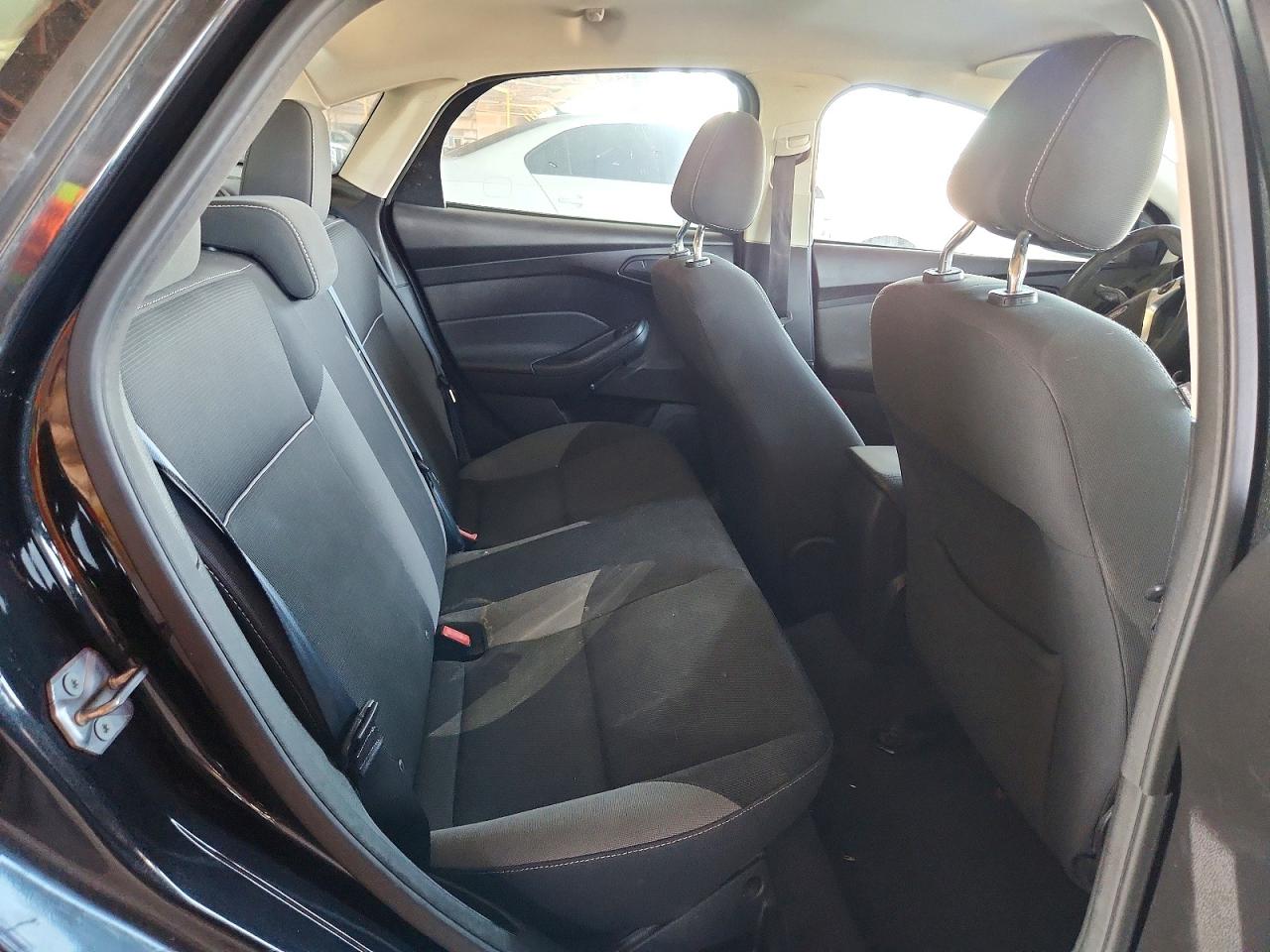 2012 Ford Focus Se Черный vin: 1FAHP3F29CL163814
