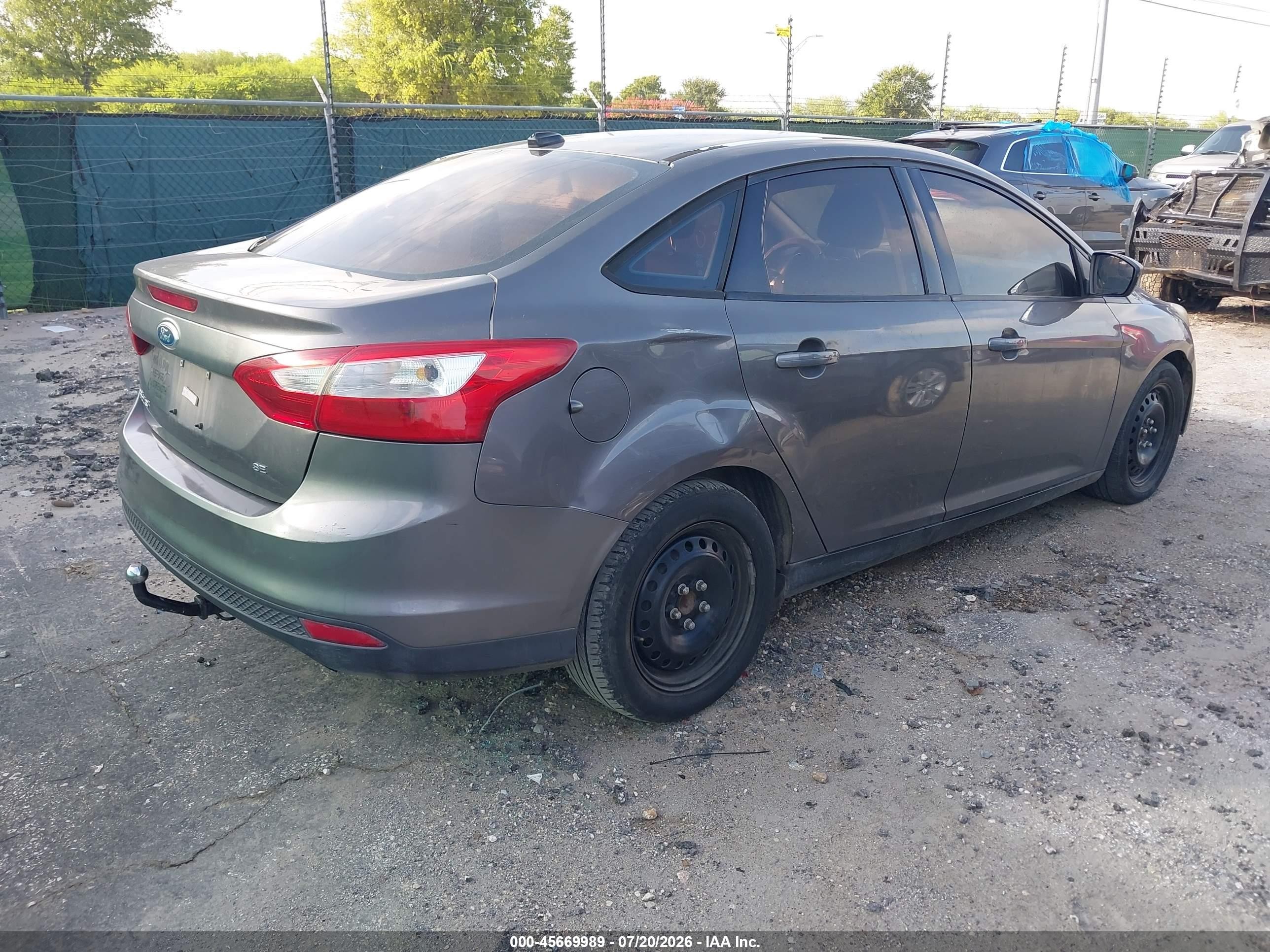 2012 Ford Focus Se Gray vin: 1FAHP3F29CL217211
