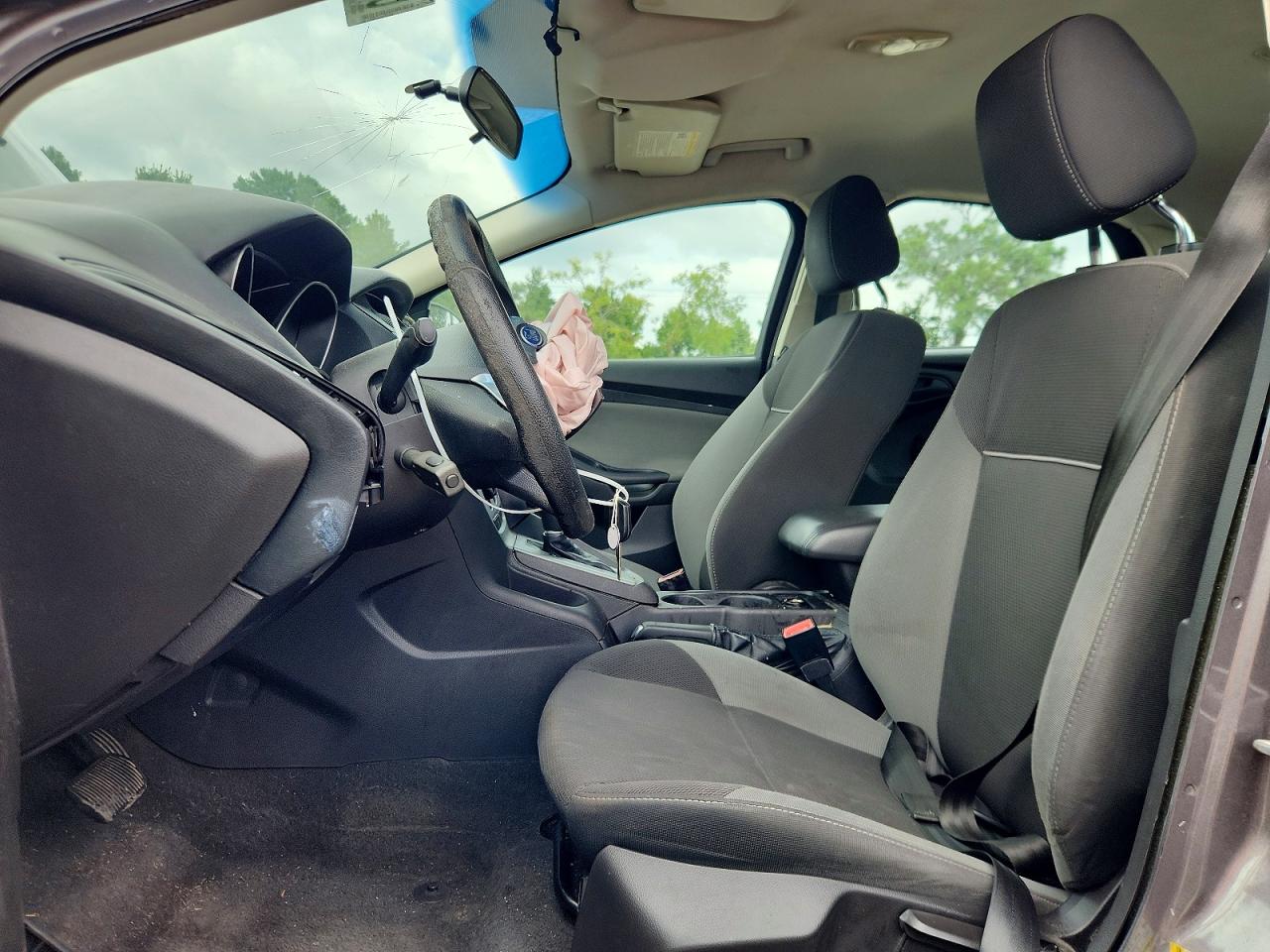 2012 Ford Focus Se Gray vin: 1FAHP3F29CL225387