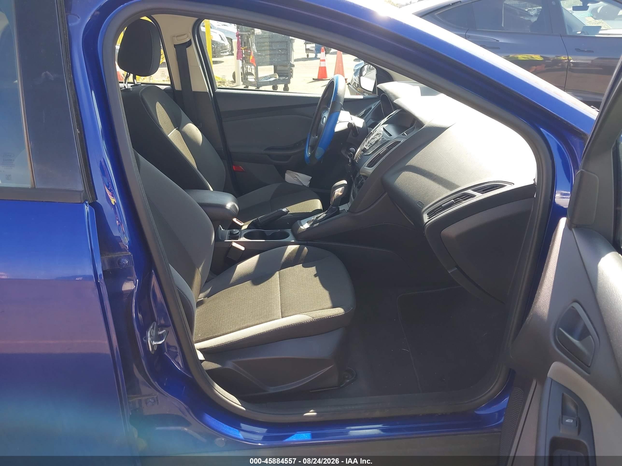 2012 Ford Focus Se Blue vin: 1FAHP3F29CL243162