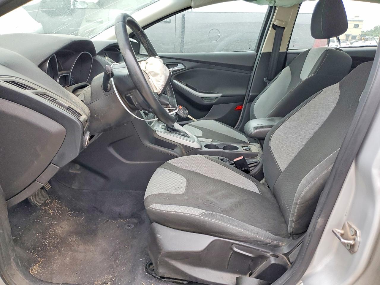 2012 Ford Focus Silver vin: 1FAHP3F29CL294595