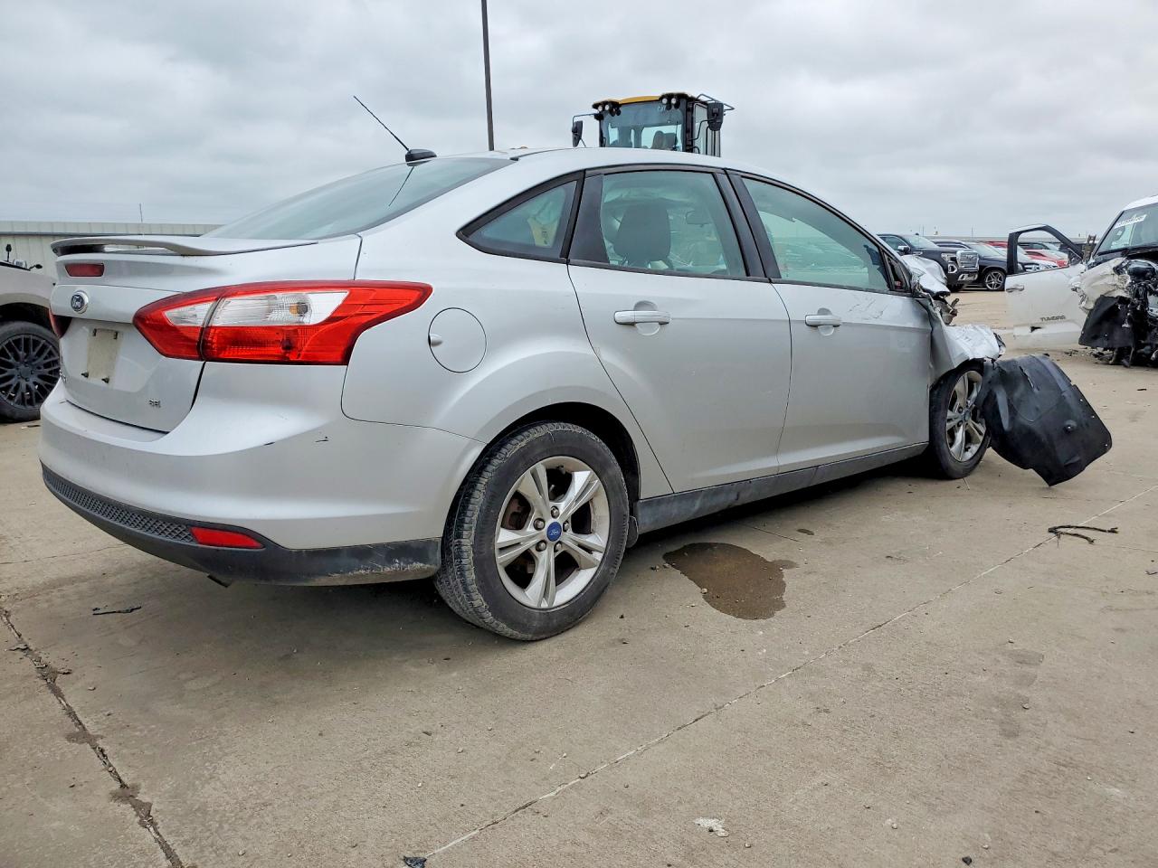 2012 Ford Focus Silver vin: 1FAHP3F29CL294595