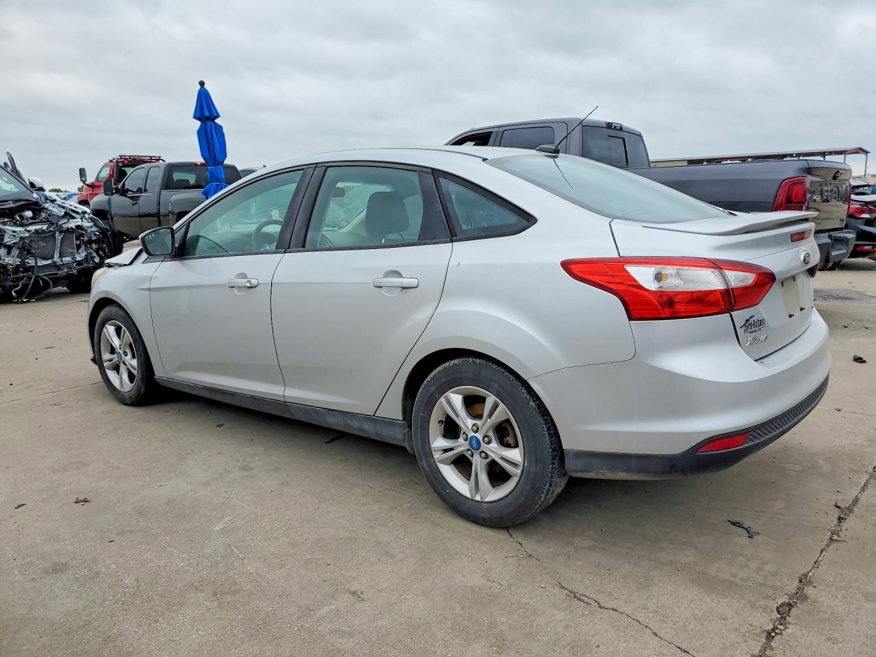 2012 Ford Focus Silver vin: 1FAHP3F29CL294595