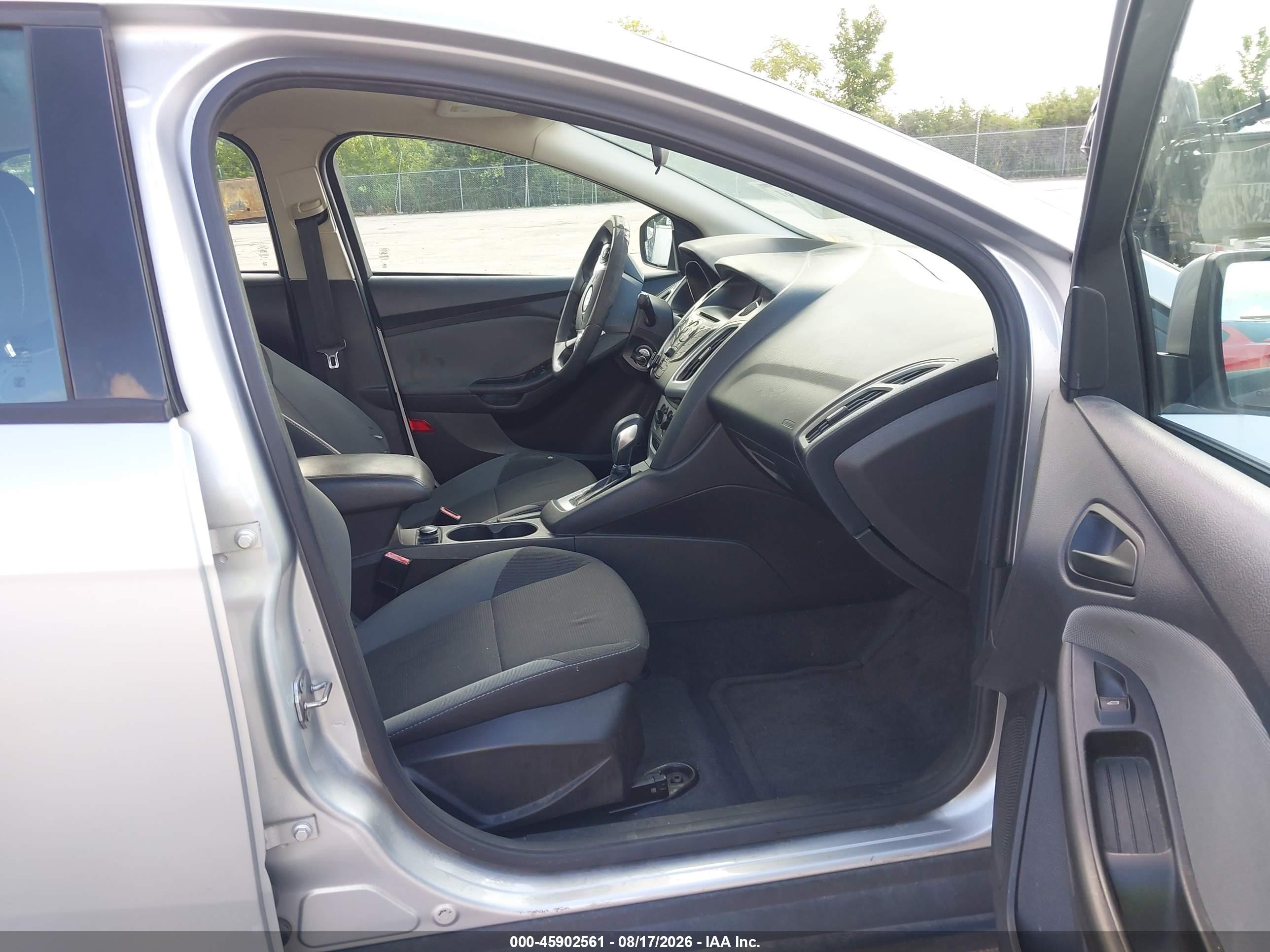 2012 Ford Focus Se Silver vin: 1FAHP3F29CL319169