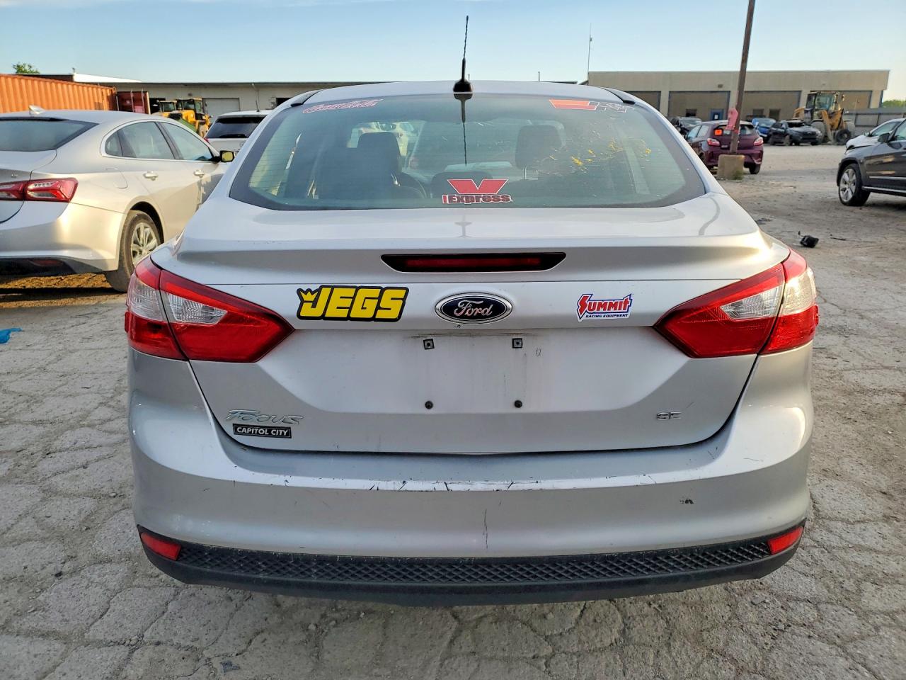 2012 Ford Focus Se Silver vin: 1FAHP3F29CL354567