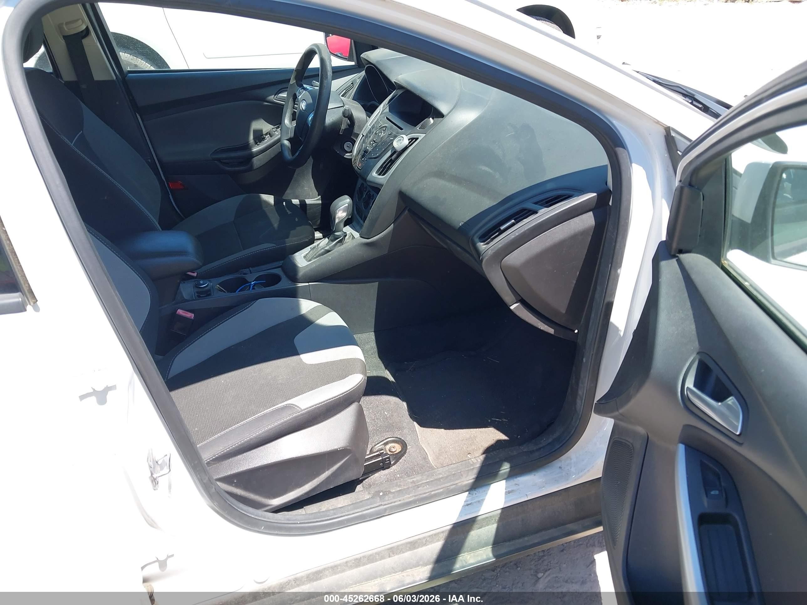 2012 Ford Focus Se White vin: 1FAHP3F29CL404500