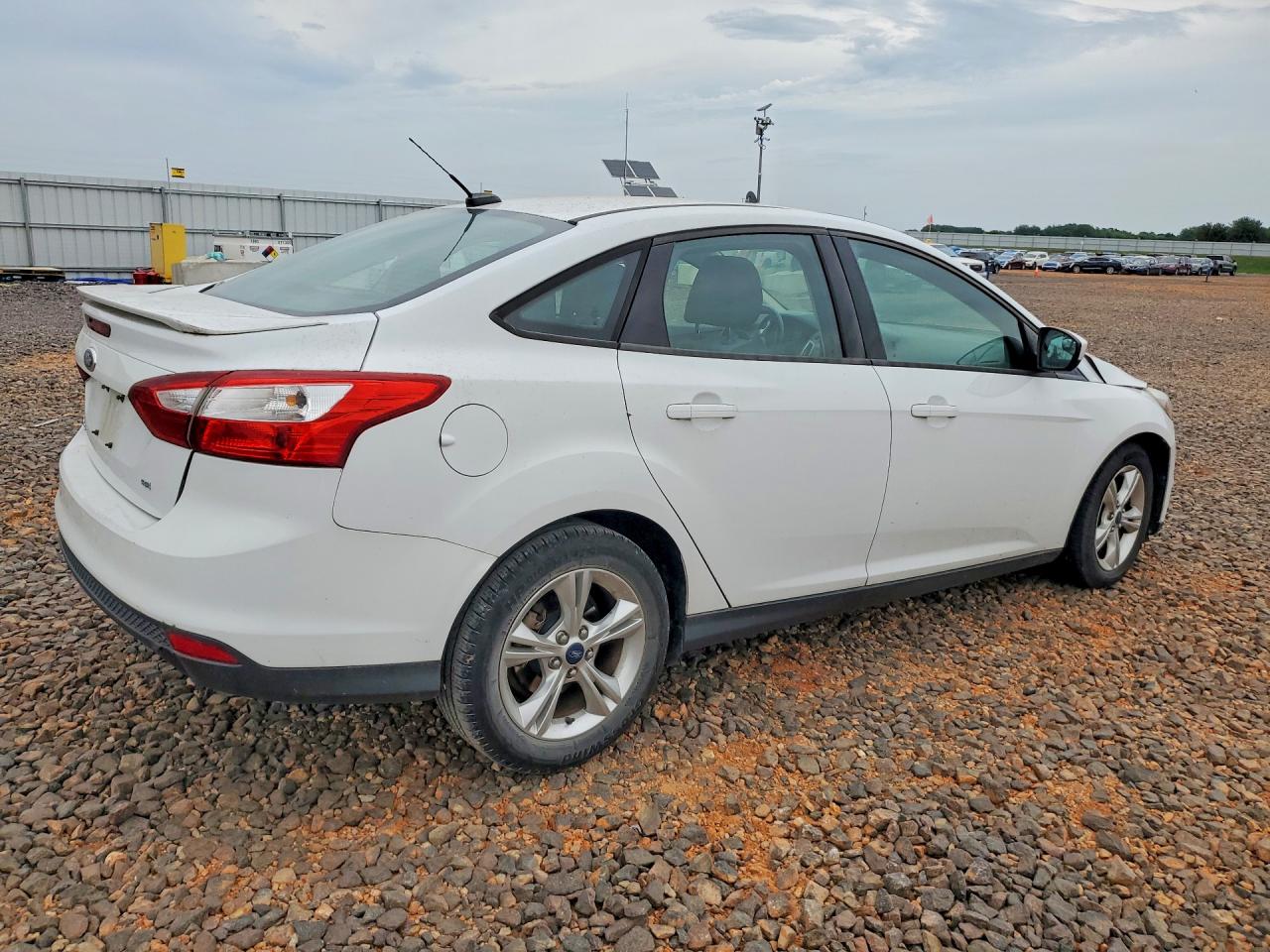 2012 Ford Focus Se White vin: 1FAHP3F29CL416100