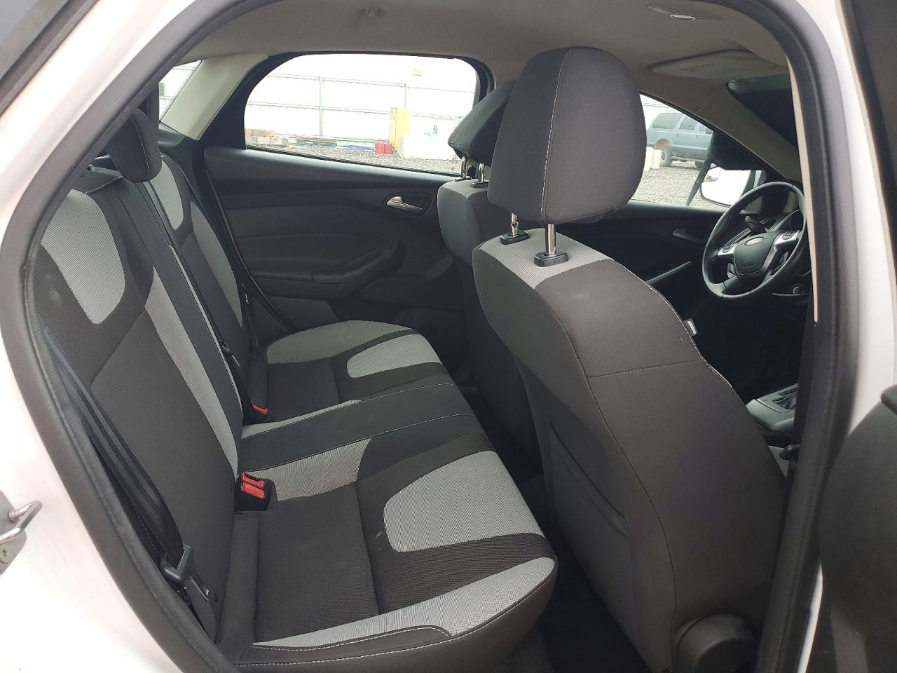 2012 Ford Focus Se White vin: 1FAHP3F29CL416100