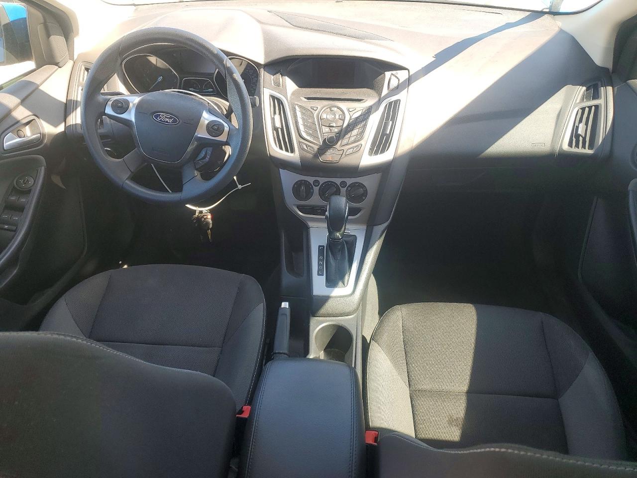 2012 Ford Focus Se Blue vin: 1FAHP3F2XCL139148