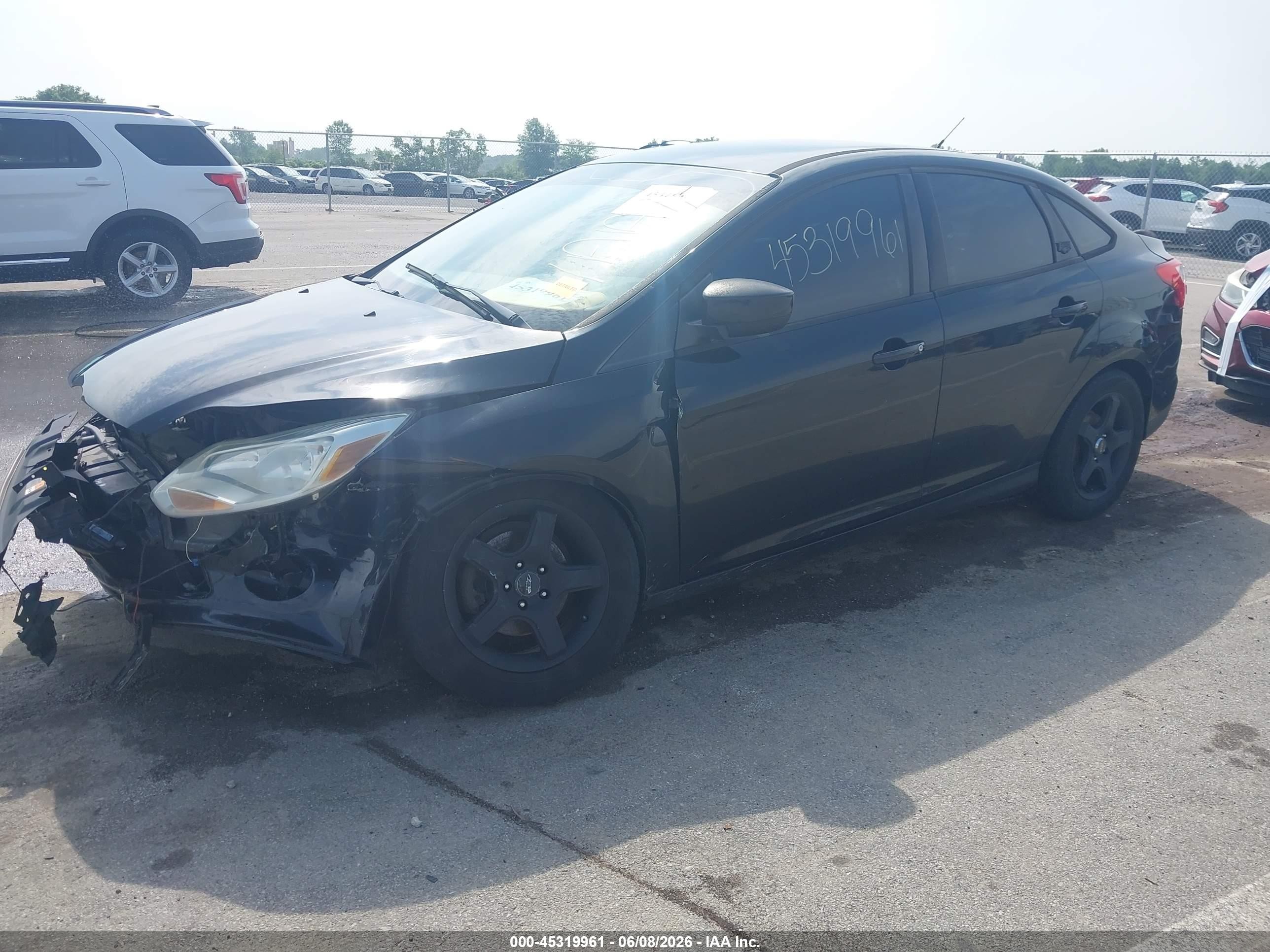 2012 Ford Focus Se Черный vin: 1FAHP3F2XCL163238