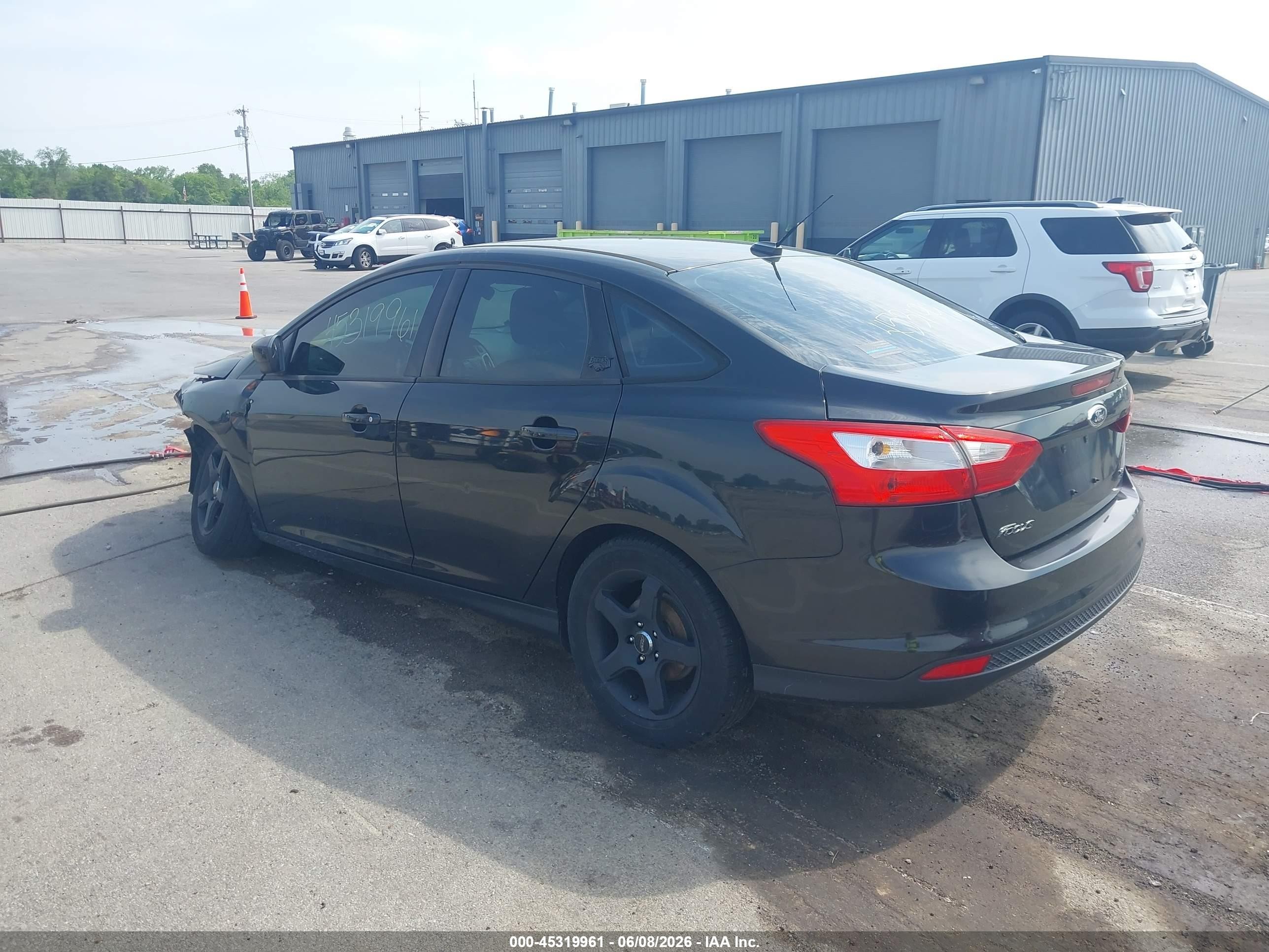 2012 Ford Focus Se Черный vin: 1FAHP3F2XCL163238