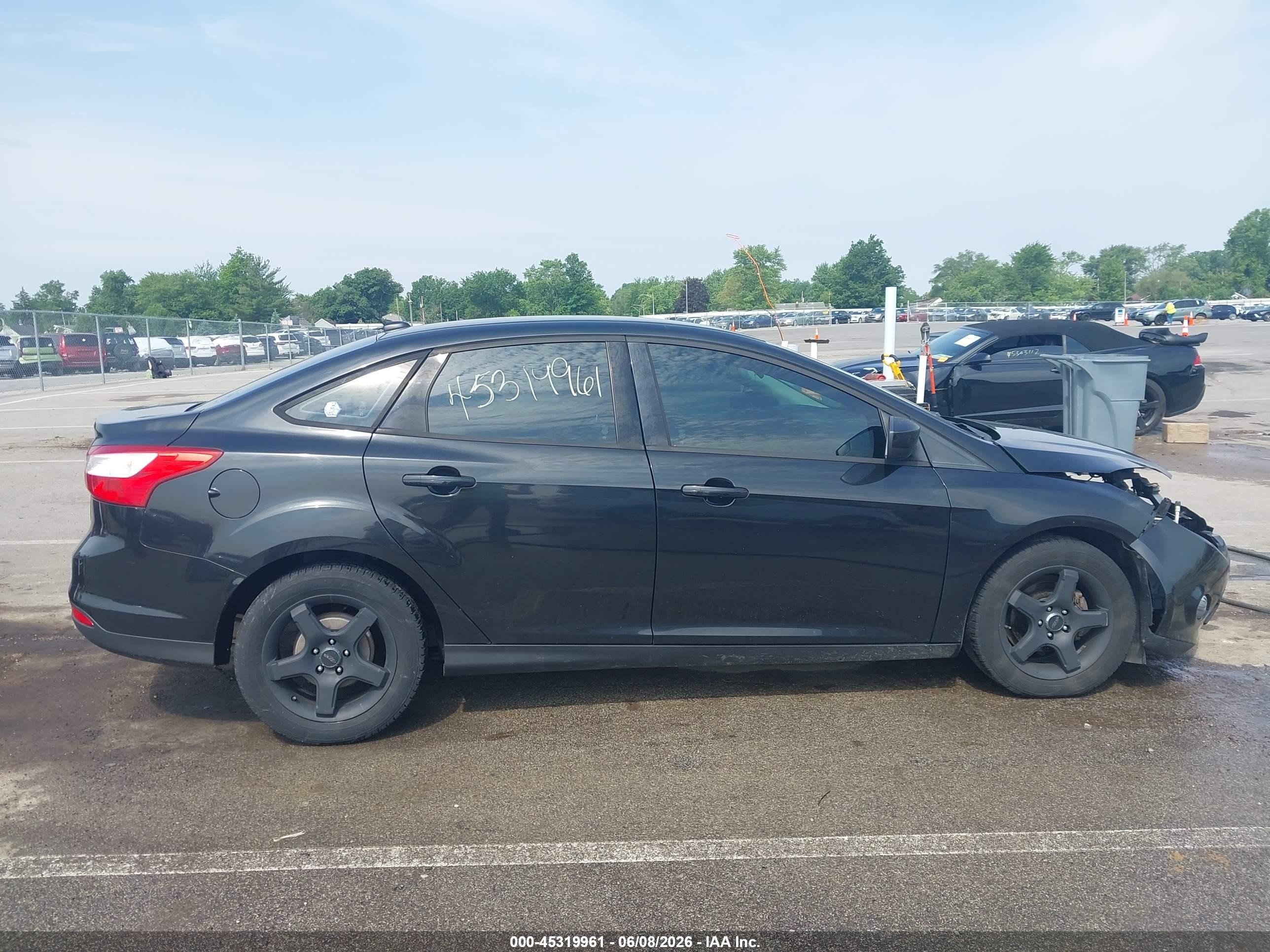 2012 Ford Focus Se Черный vin: 1FAHP3F2XCL163238