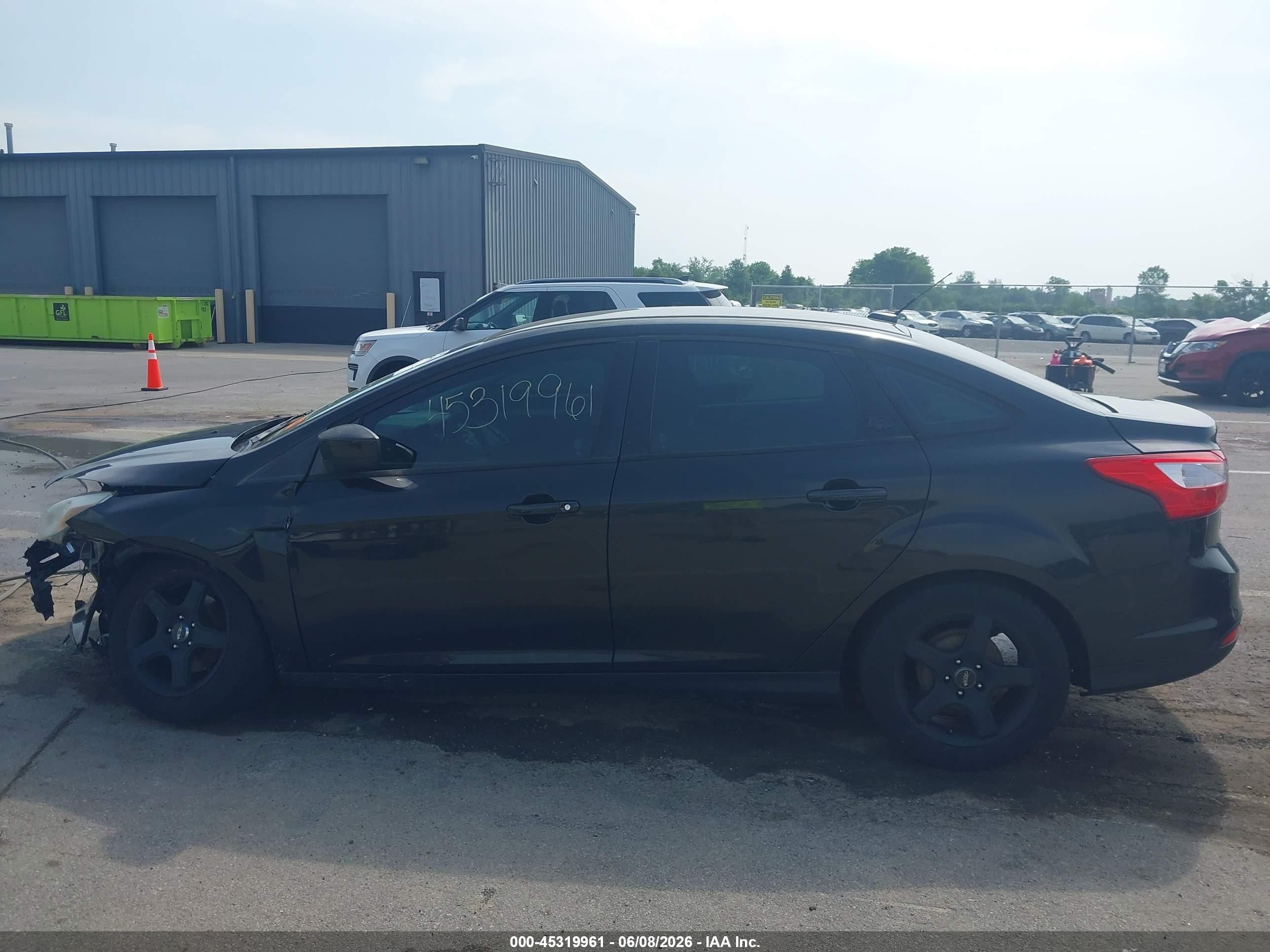 2012 Ford Focus Se Черный vin: 1FAHP3F2XCL163238