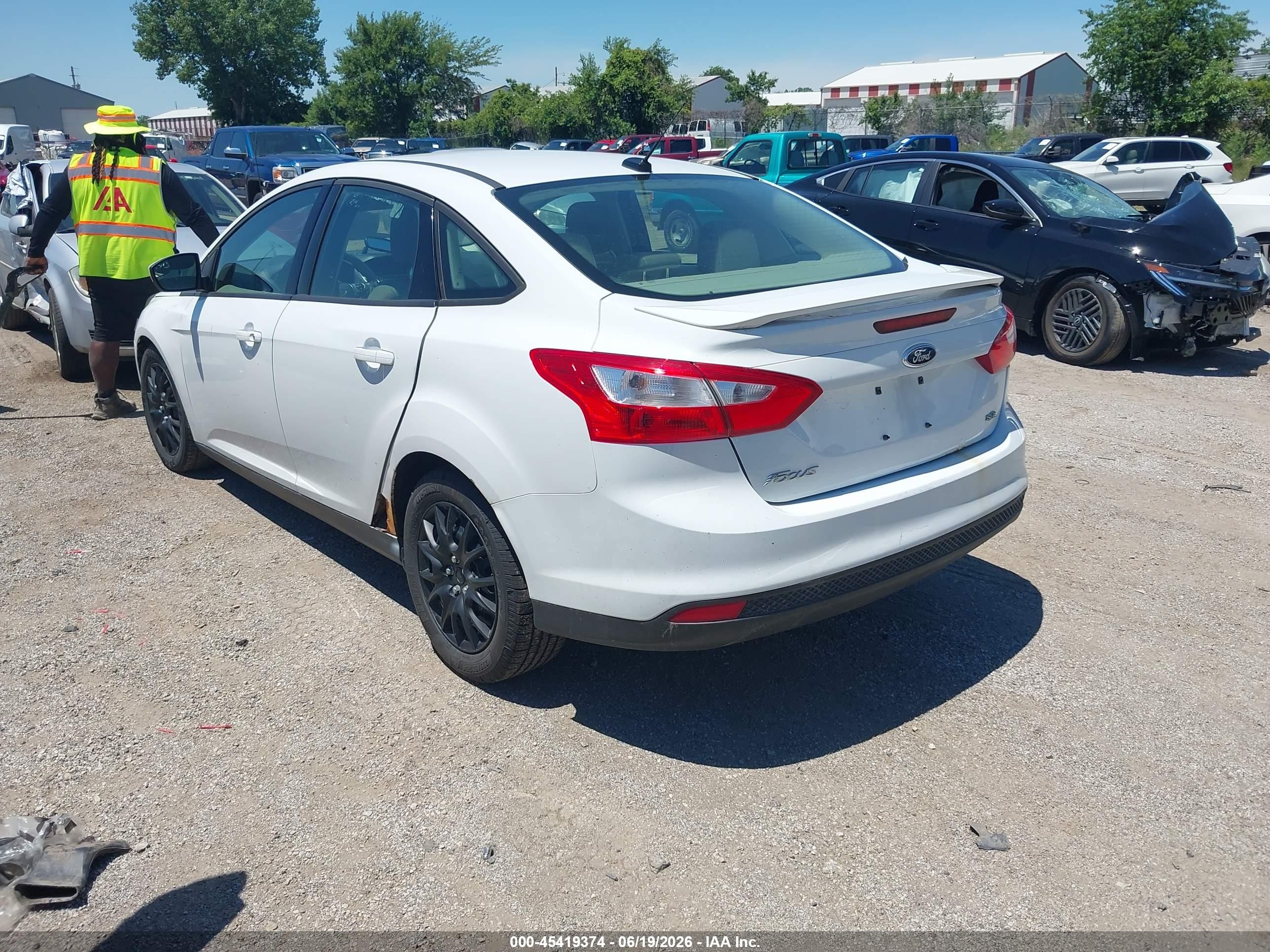 2012 Ford Focus Se White vin: 1FAHP3F2XCL174627