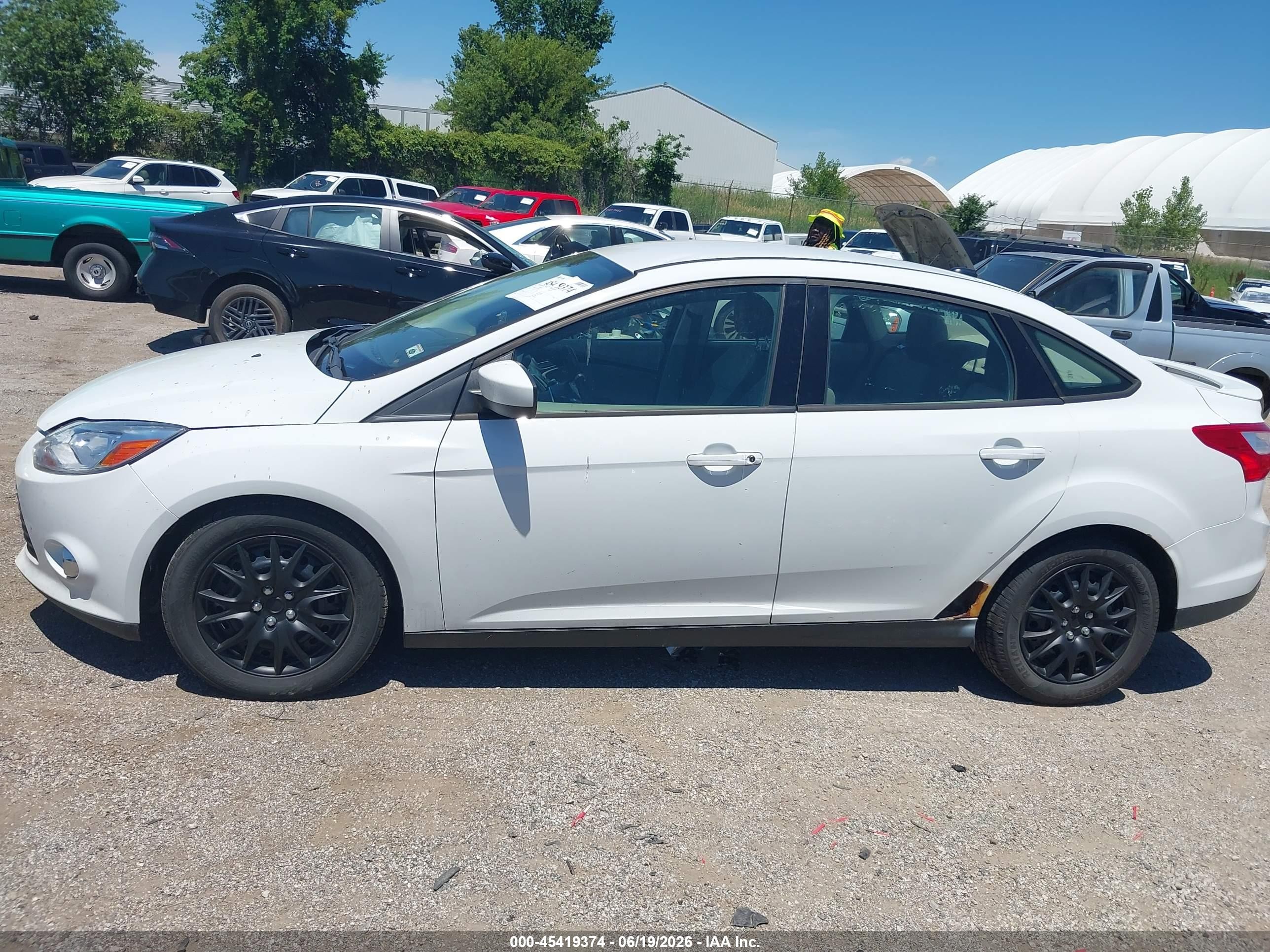 2012 Ford Focus Se White vin: 1FAHP3F2XCL174627