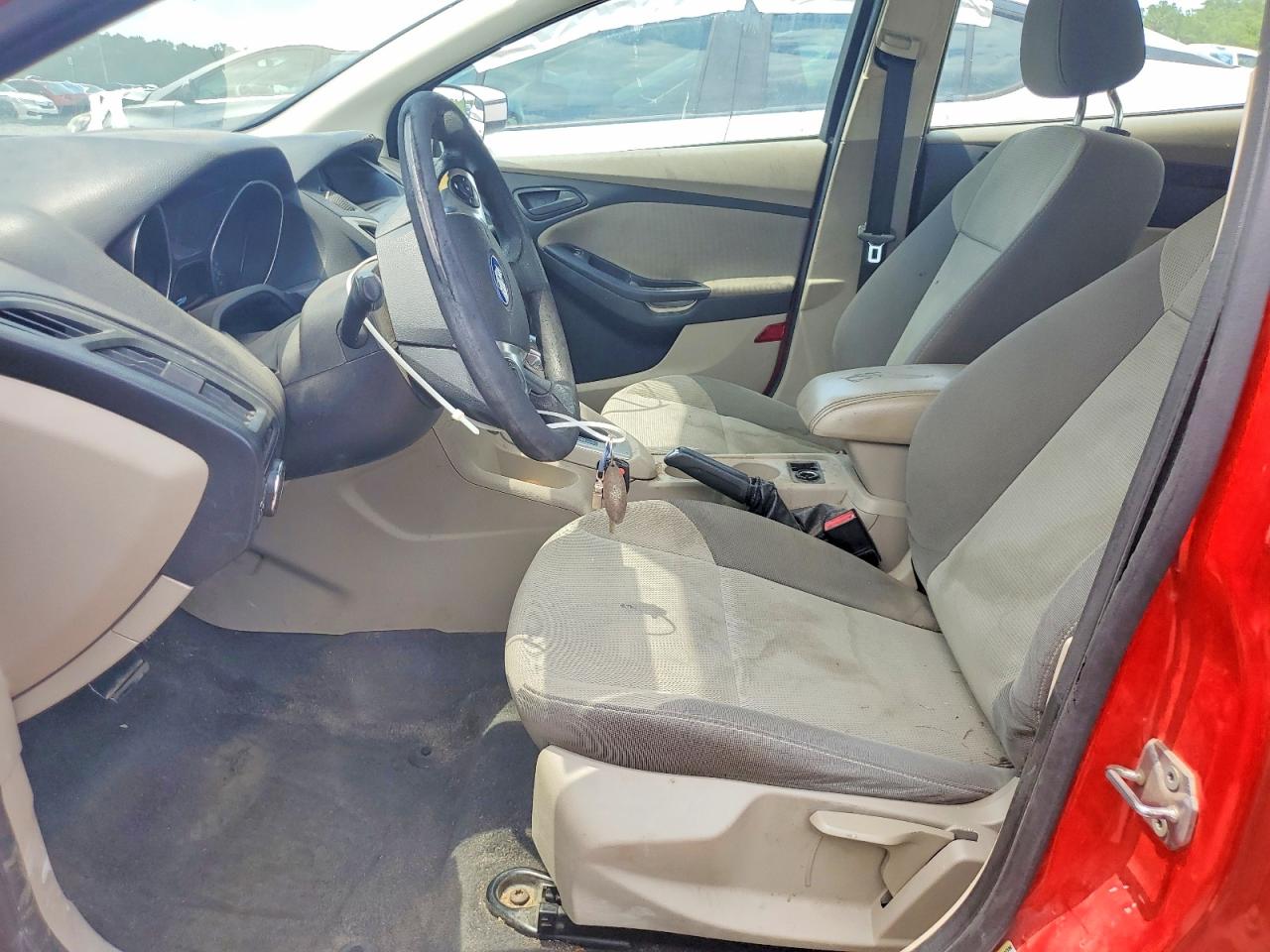 2012 Ford Focus Se Red vin: 1FAHP3F2XCL178466