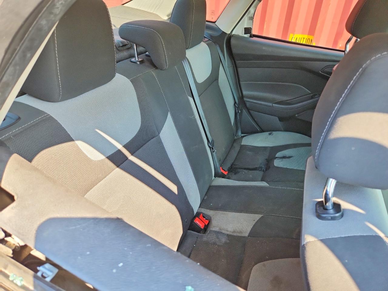 2012 Ford Focus Se White vin: 1FAHP3F2XCL181903