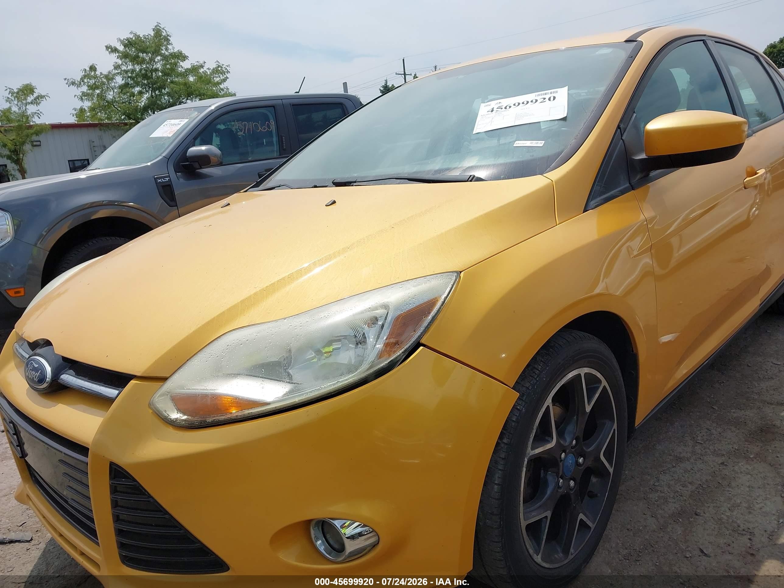 2012 Ford Focus Se Yellow vin: 1FAHP3F2XCL183232