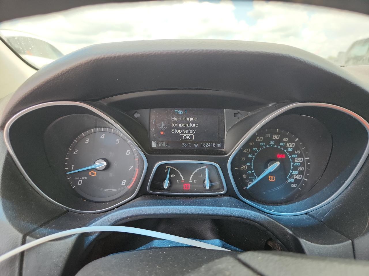 2012 Ford Focus Se Красный vin: 1FAHP3F2XCL187796
