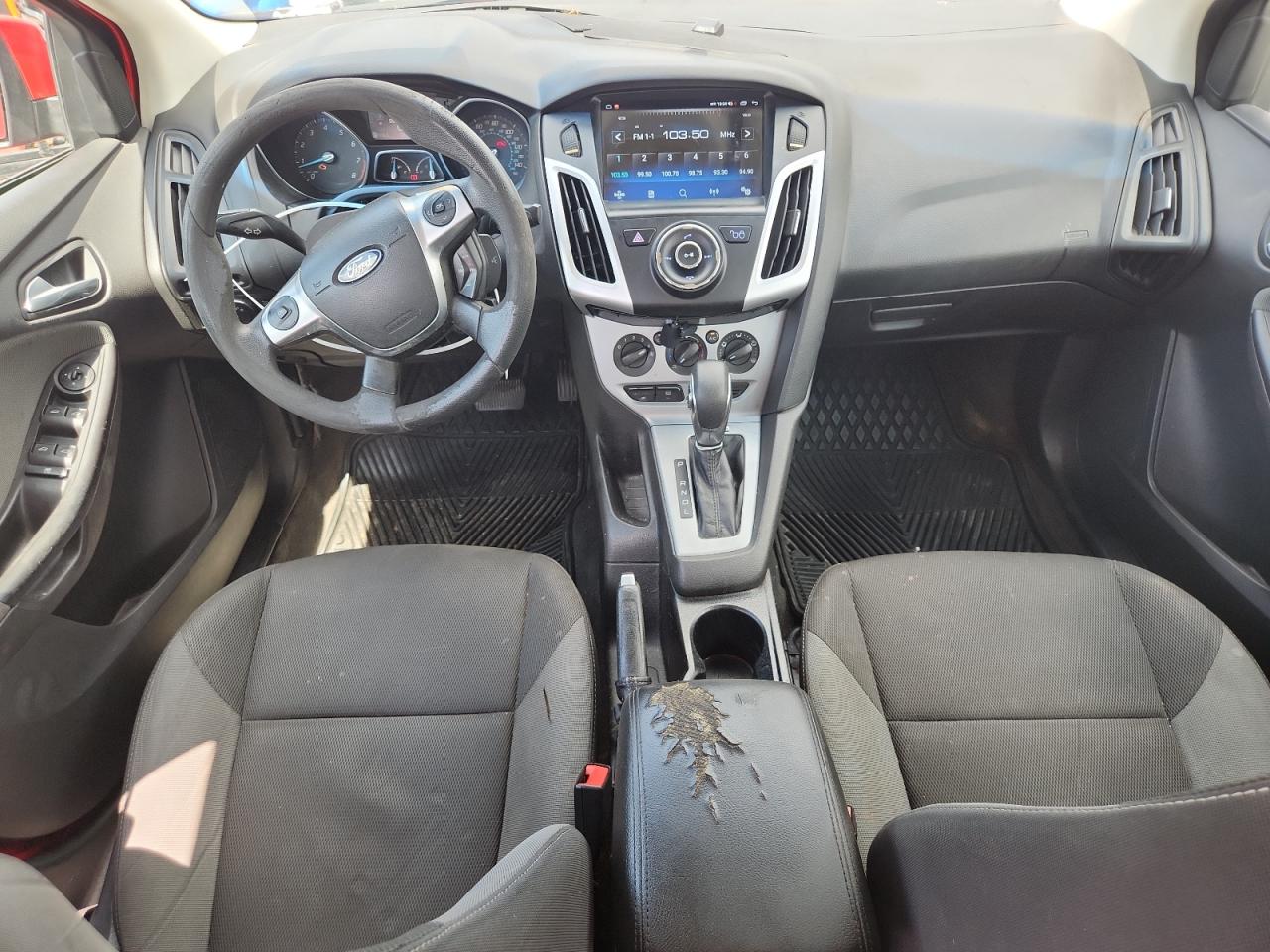 2012 Ford Focus Se Красный vin: 1FAHP3F2XCL187796